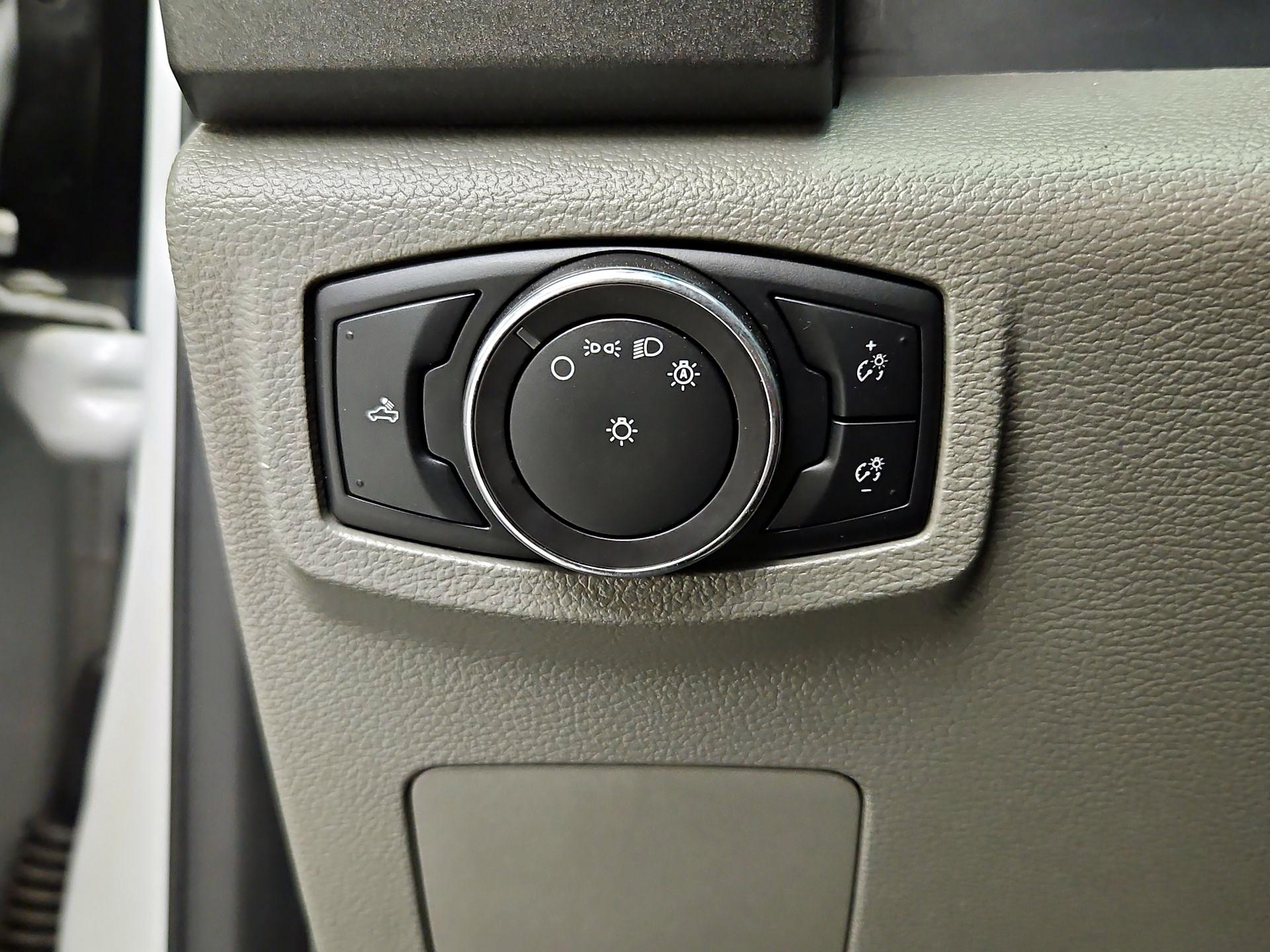 Thumbnail: 2017 Ford F-350 - 13