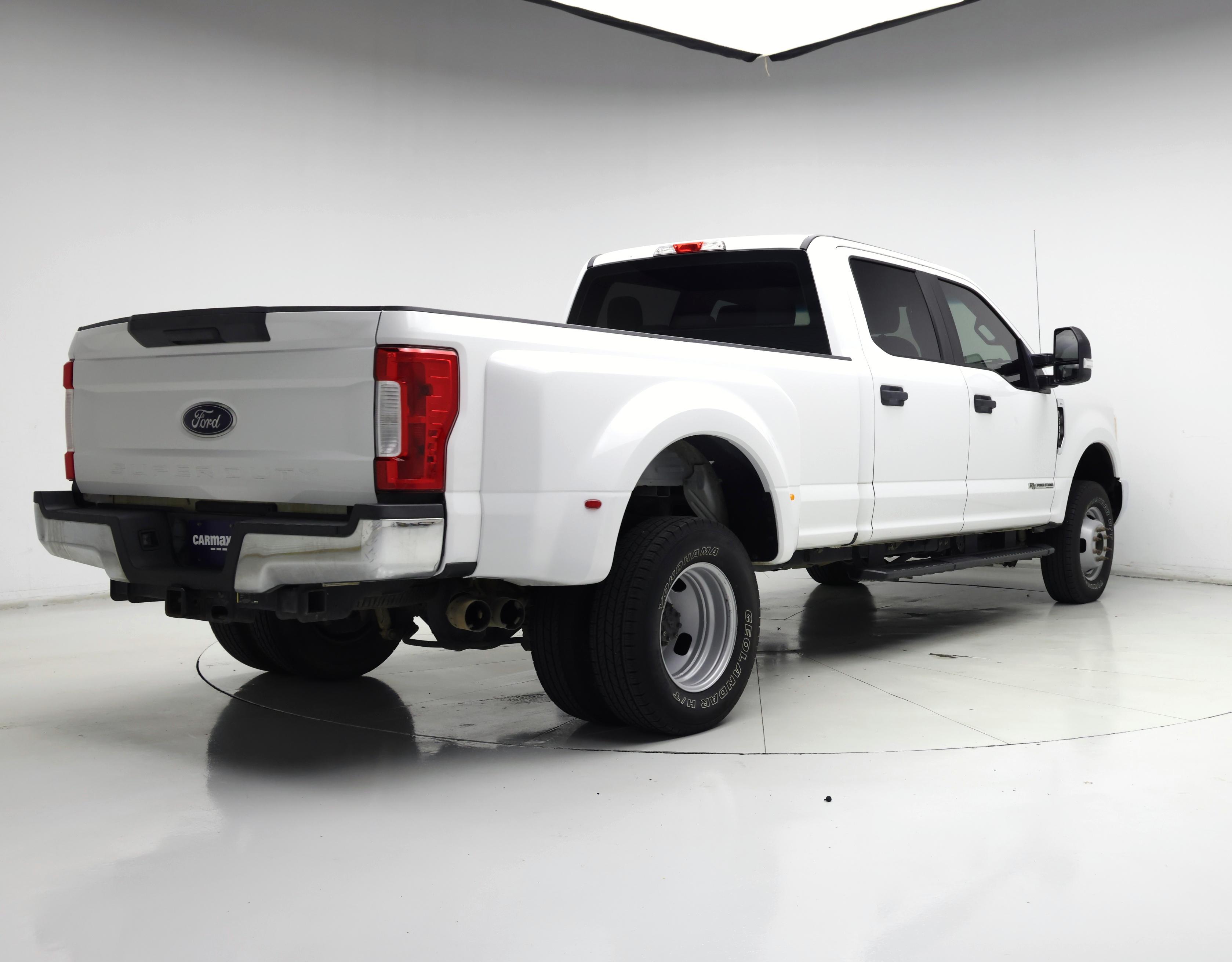 Thumbnail: 2017 Ford F-350 - 8