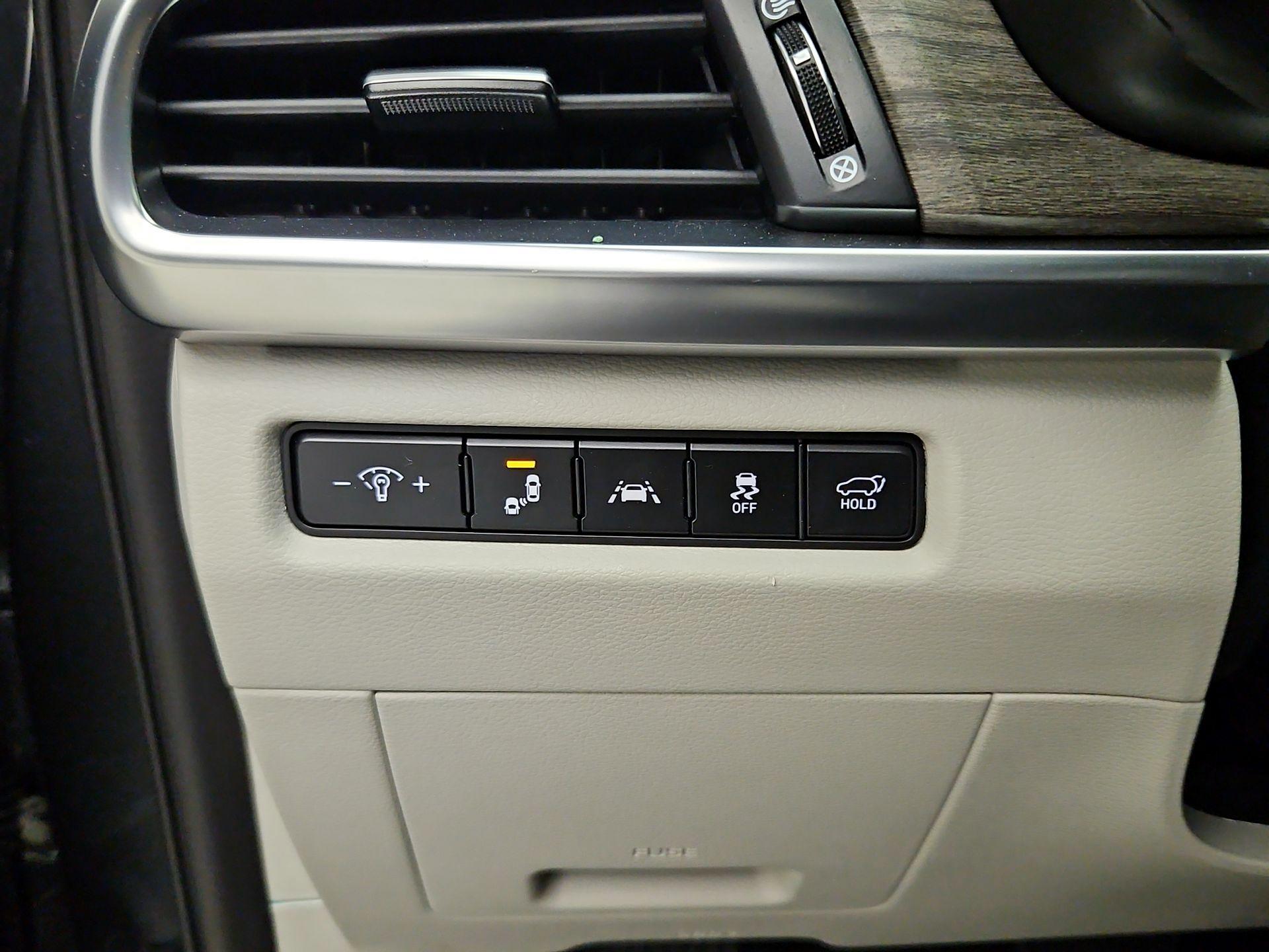 Thumbnail: 2021 Kia Telluride - 13