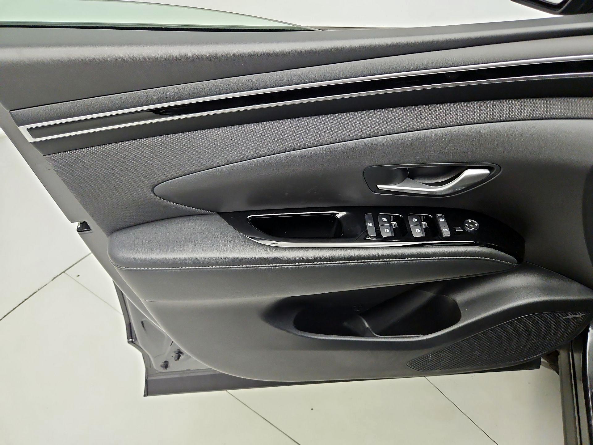 Thumbnail: 2022 Hyundai Tucson - 12