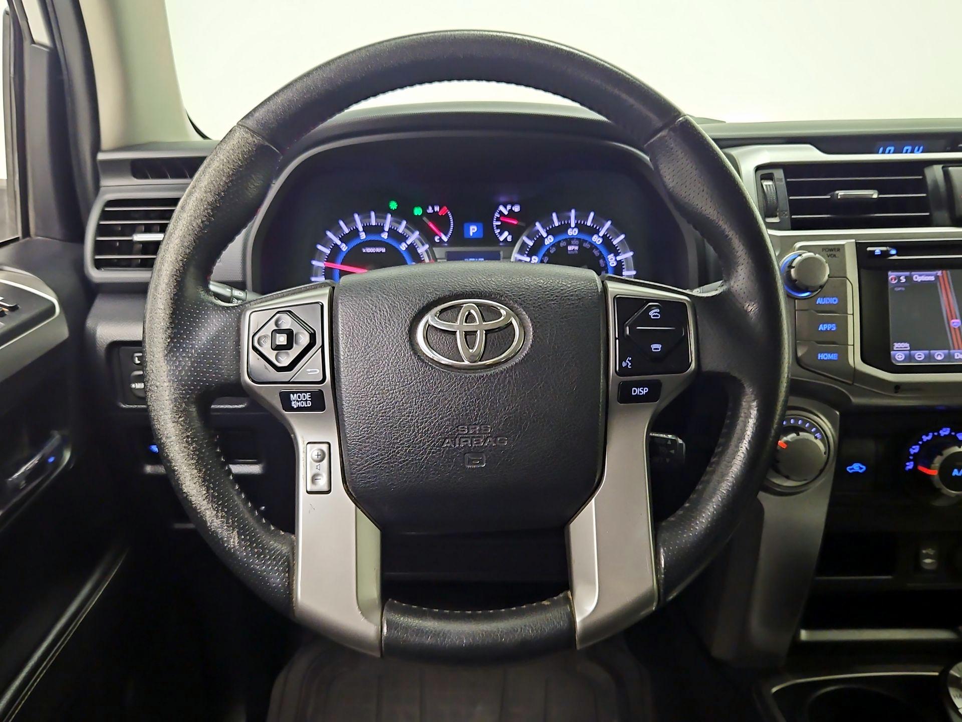 Thumbnail: 2014 Toyota 4Runner - 10