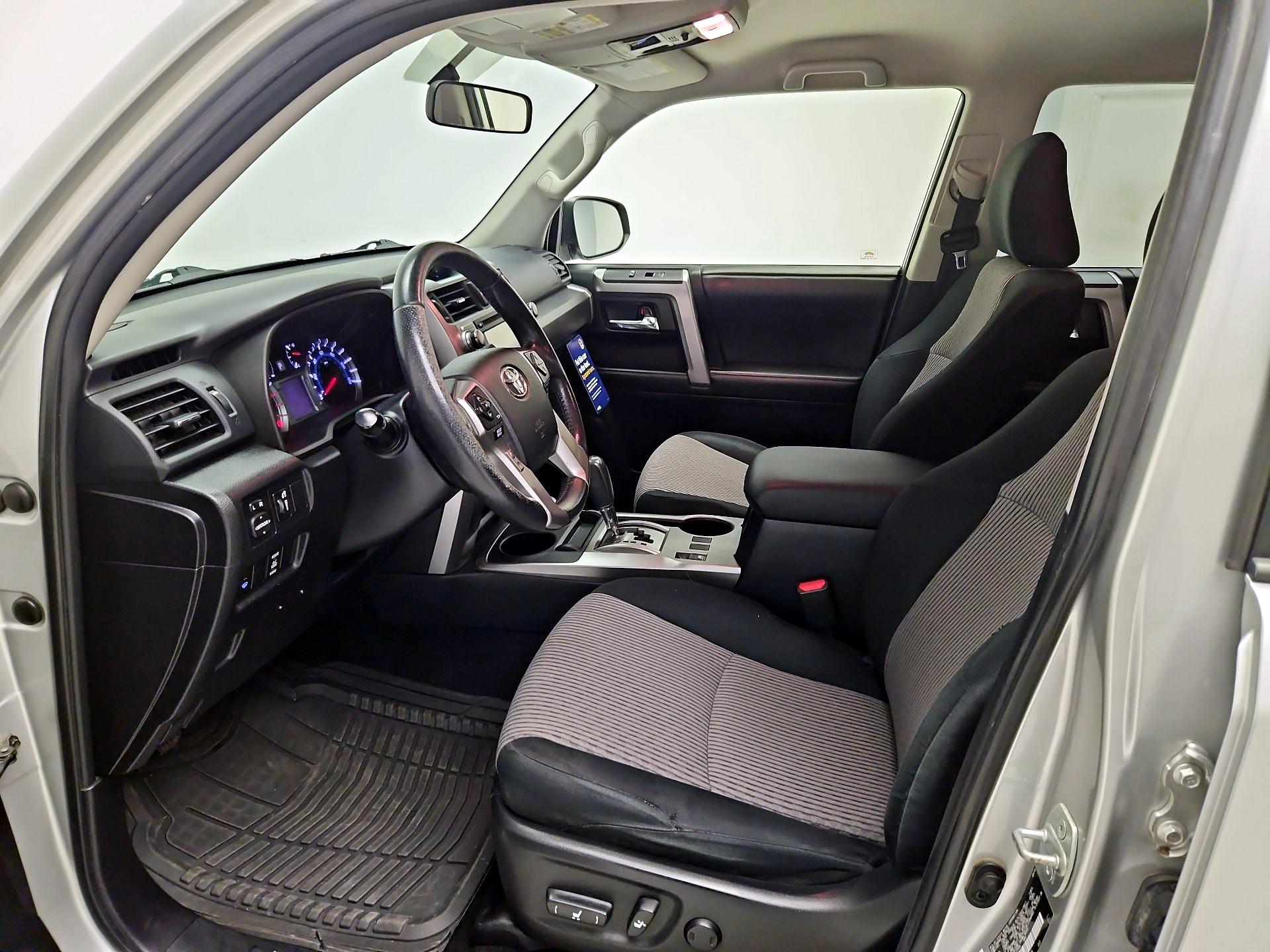 Thumbnail: 2014 Toyota 4Runner - 11