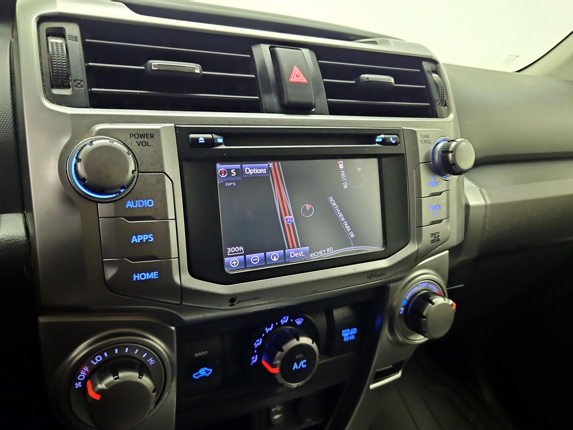 Thumbnail: 2014 Toyota 4Runner - 14