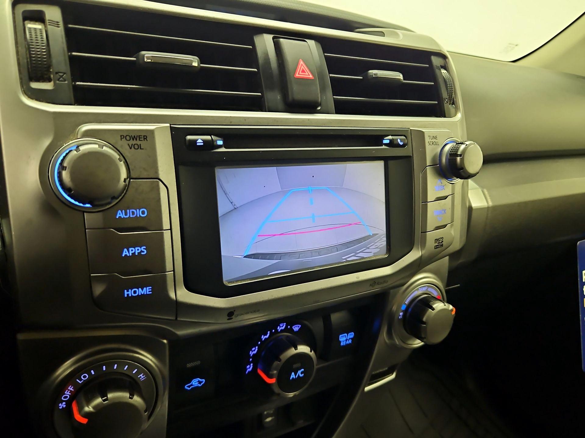 Thumbnail: 2014 Toyota 4Runner - 15