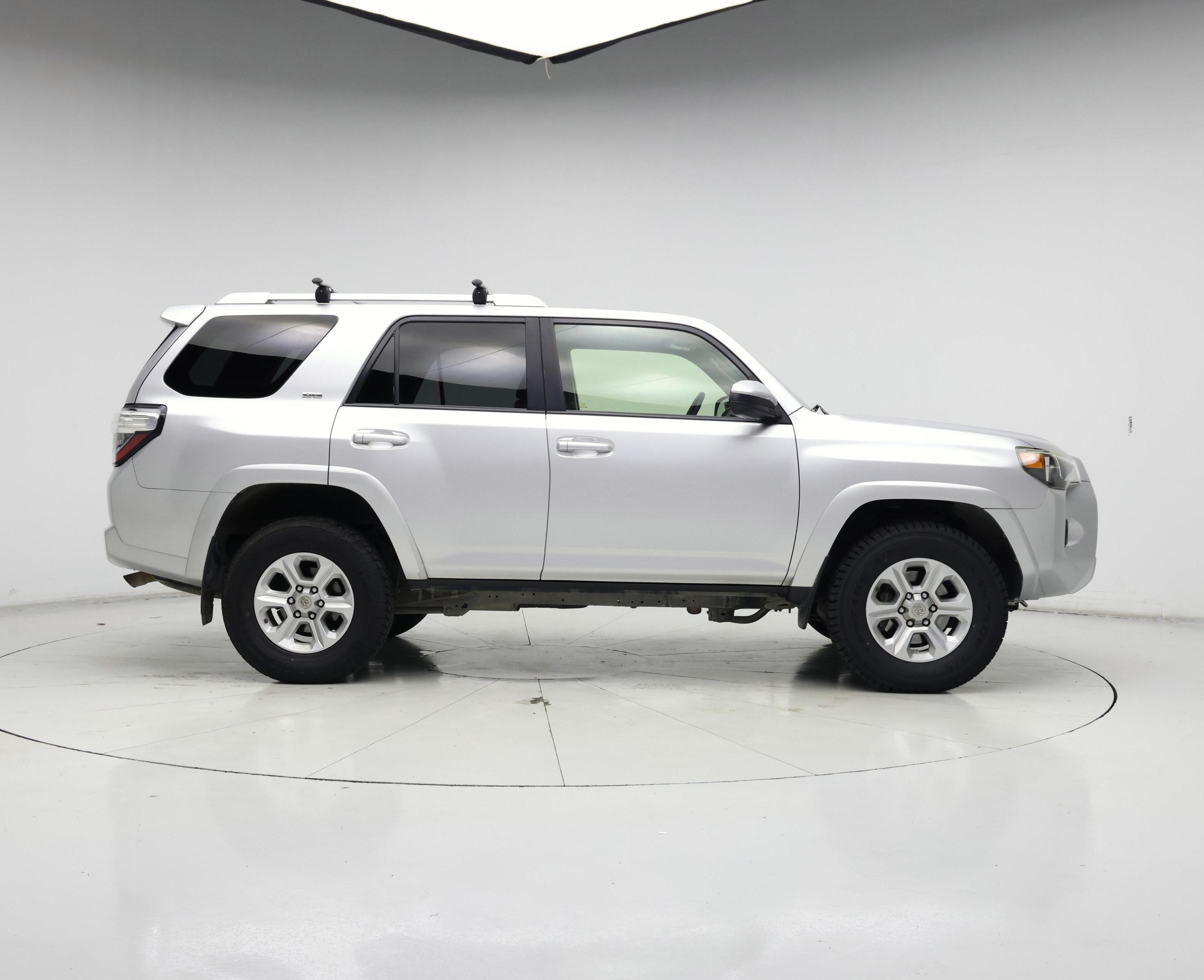 Thumbnail: 2014 Toyota 4Runner - 7