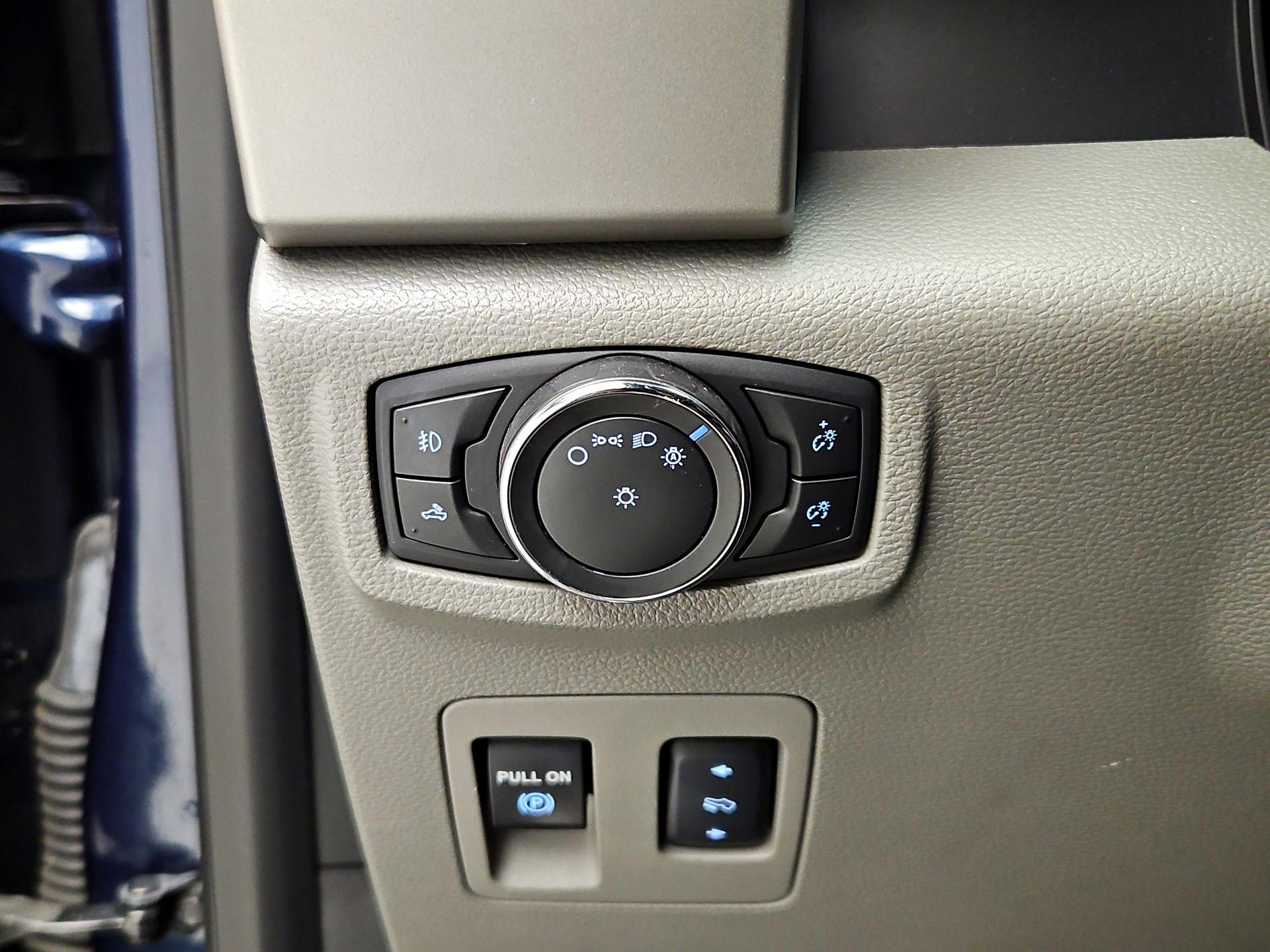 Thumbnail: 2016 Ford F-150 - 13