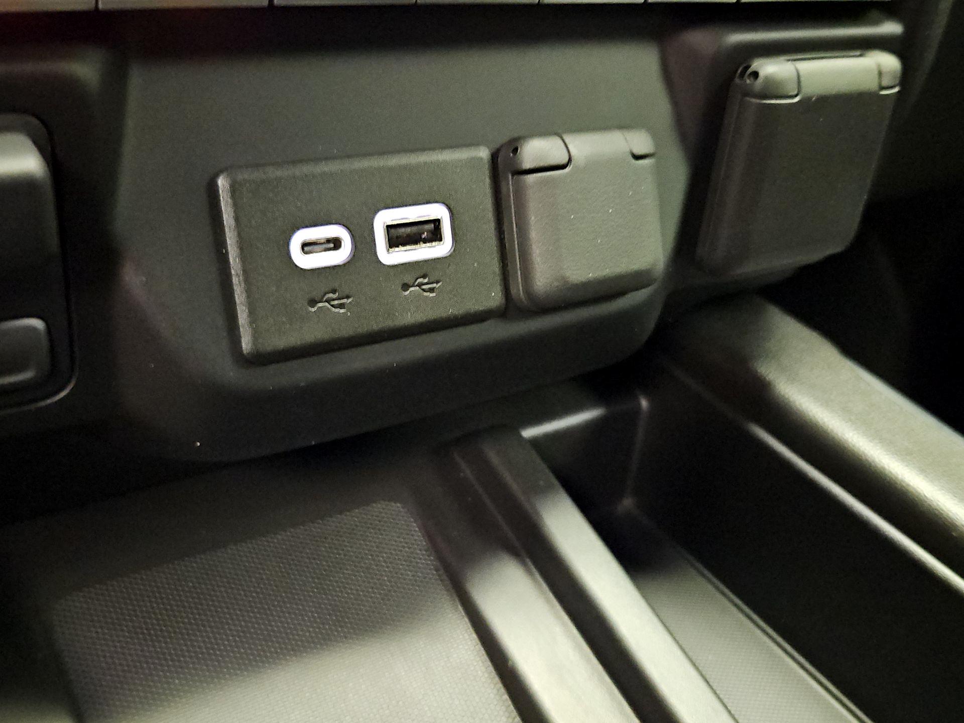 Thumbnail: 2022 Chevrolet Silverado 1500 - 19