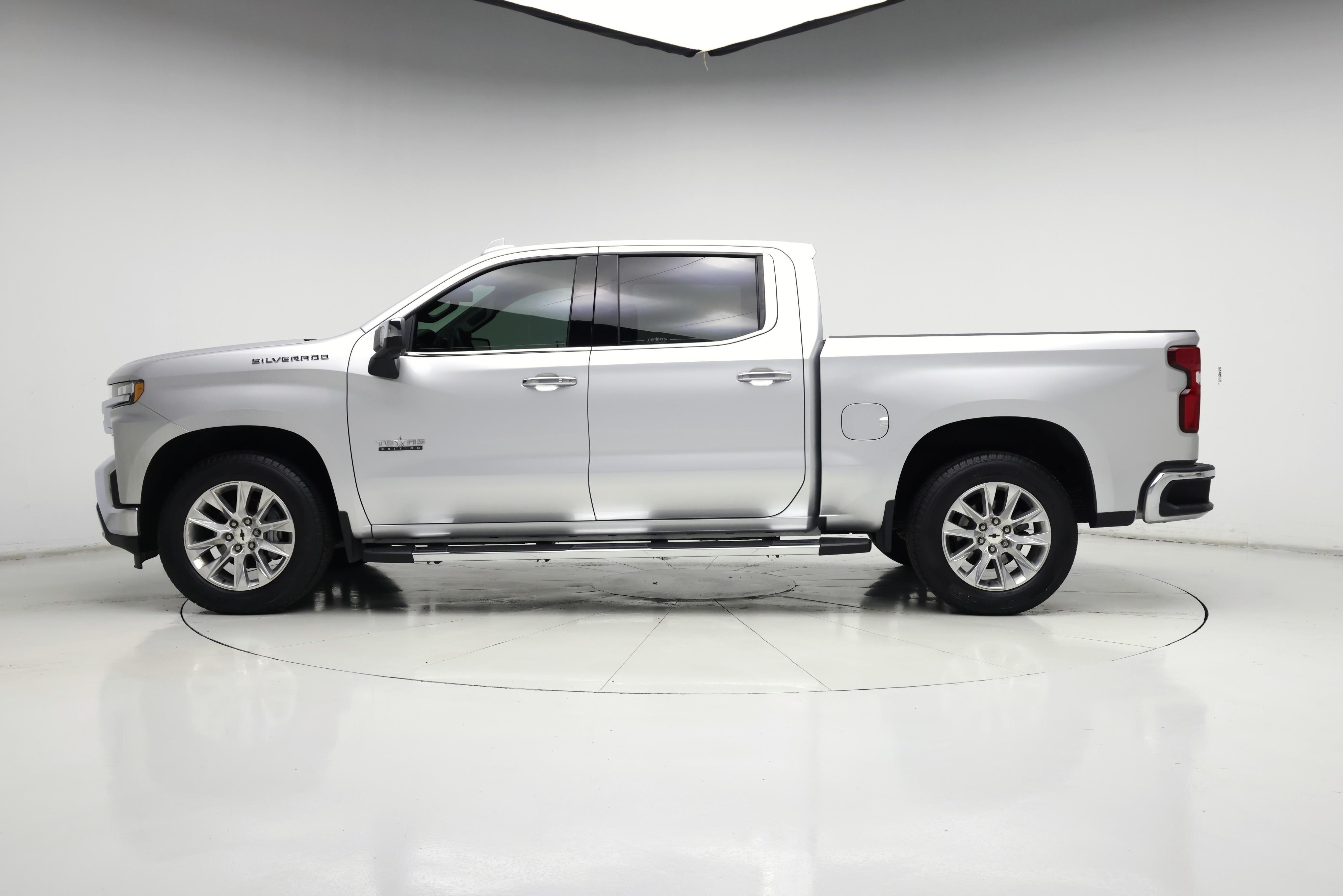 Thumbnail: 2022 Chevrolet Silverado 1500 - 3