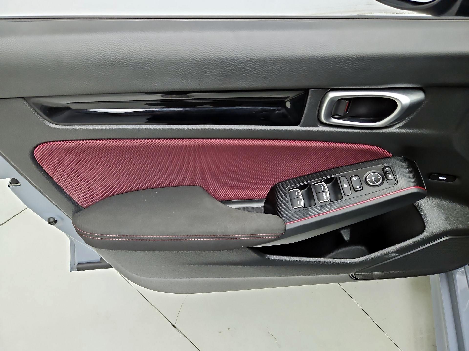 Thumbnail: 2023 Honda Civic - 12