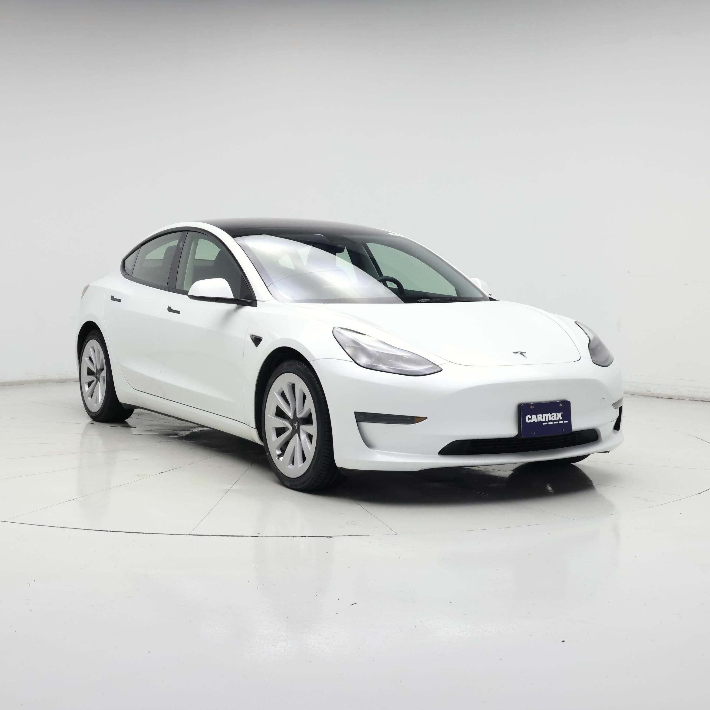 Thumbnail: 2023 Tesla Model 3 - 1
