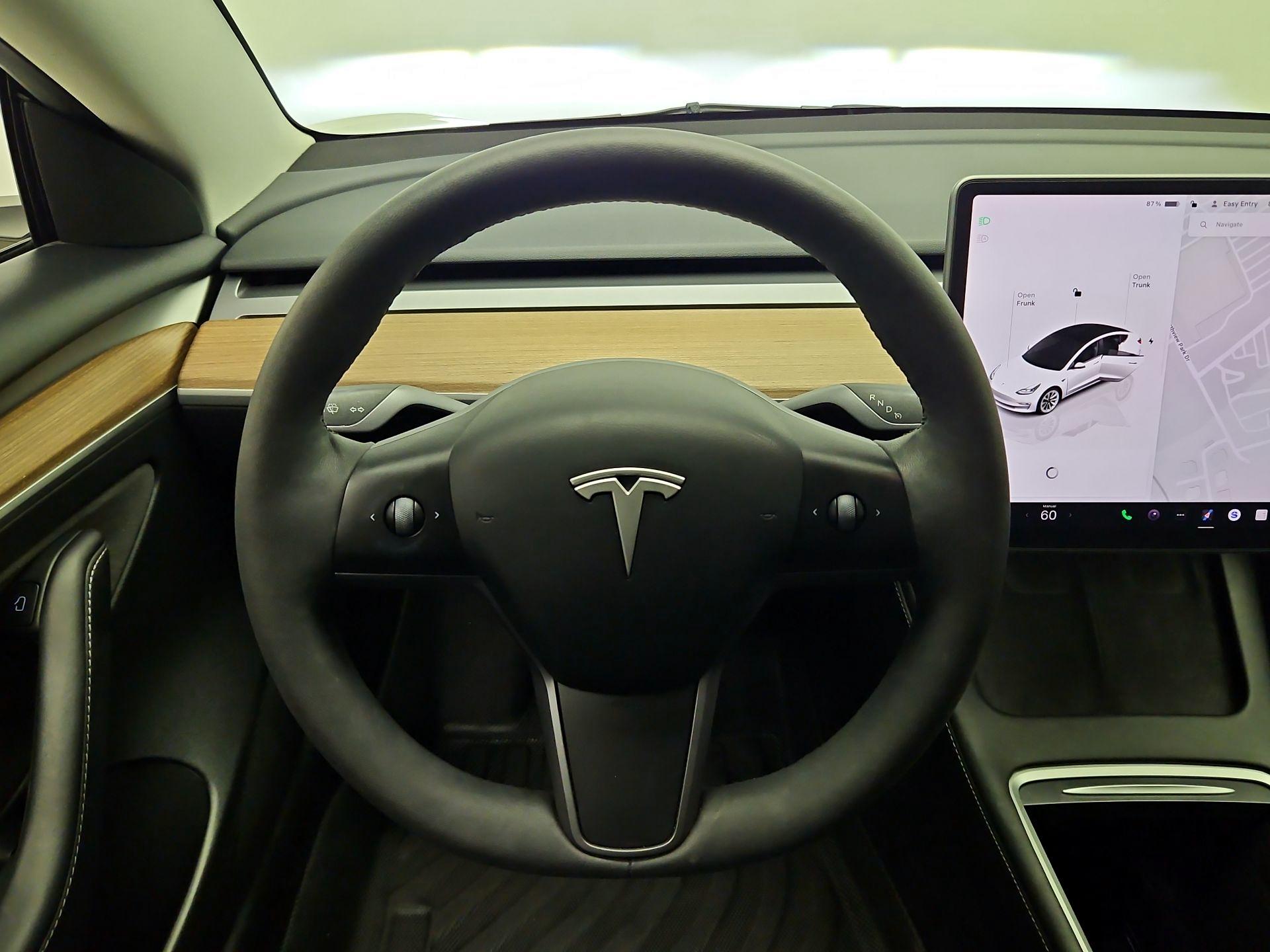 Thumbnail: 2023 Tesla Model 3 - 10