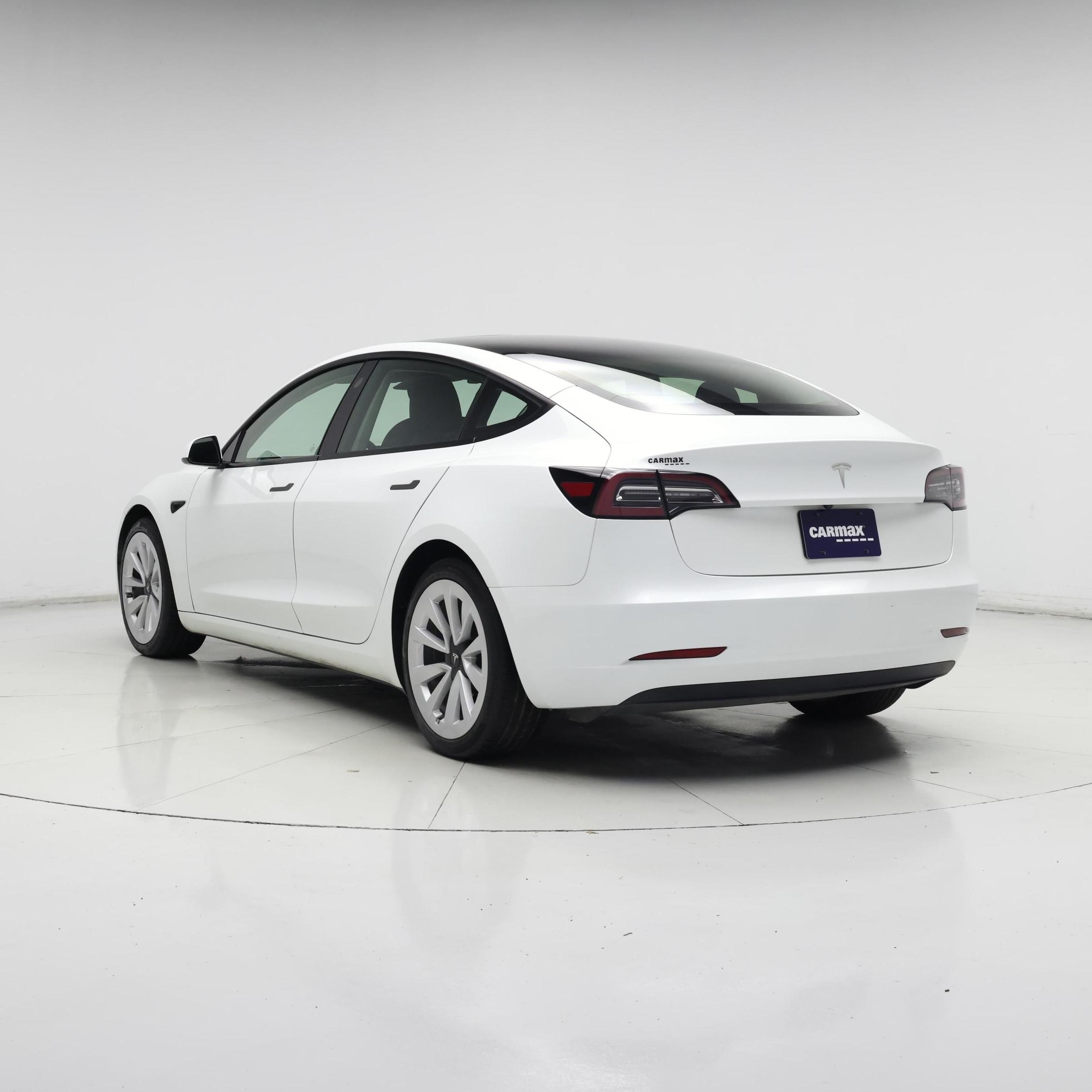 Thumbnail: 2023 Tesla Model 3 - 2