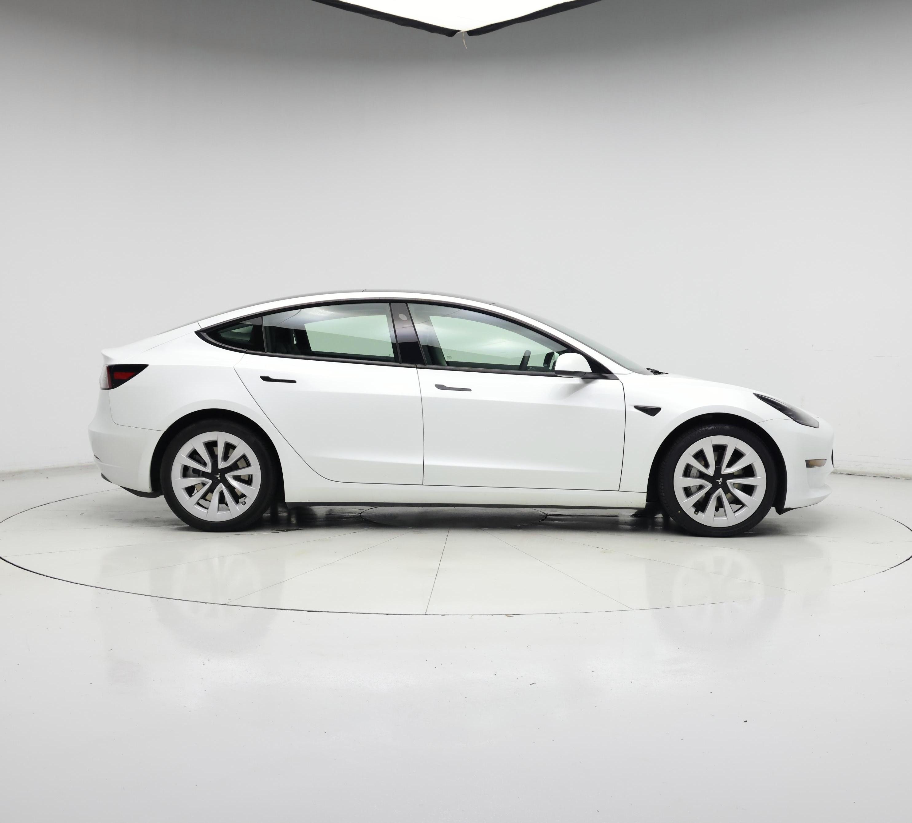 Thumbnail: 2023 Tesla Model 3 - 7
