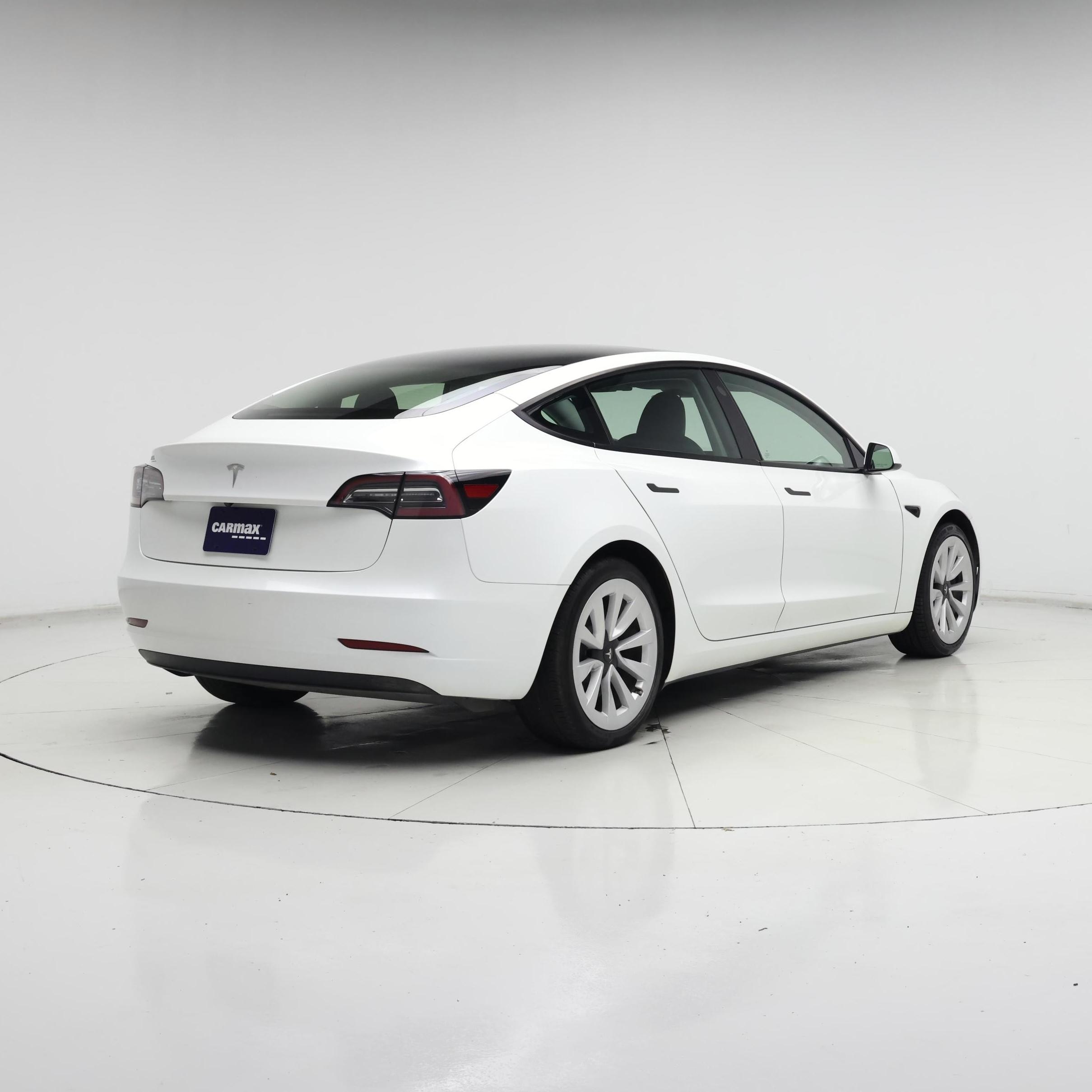 Thumbnail: 2023 Tesla Model 3 - 8