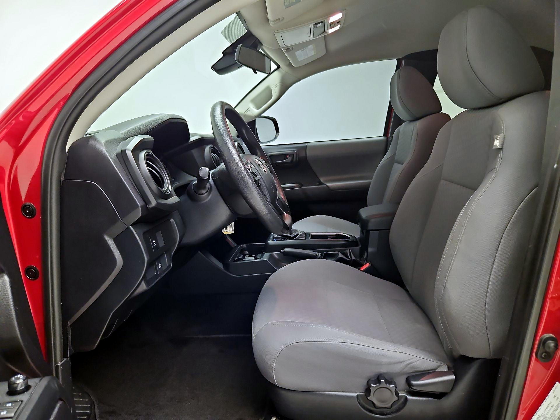 Thumbnail: 2020 Toyota Tacoma - 11
