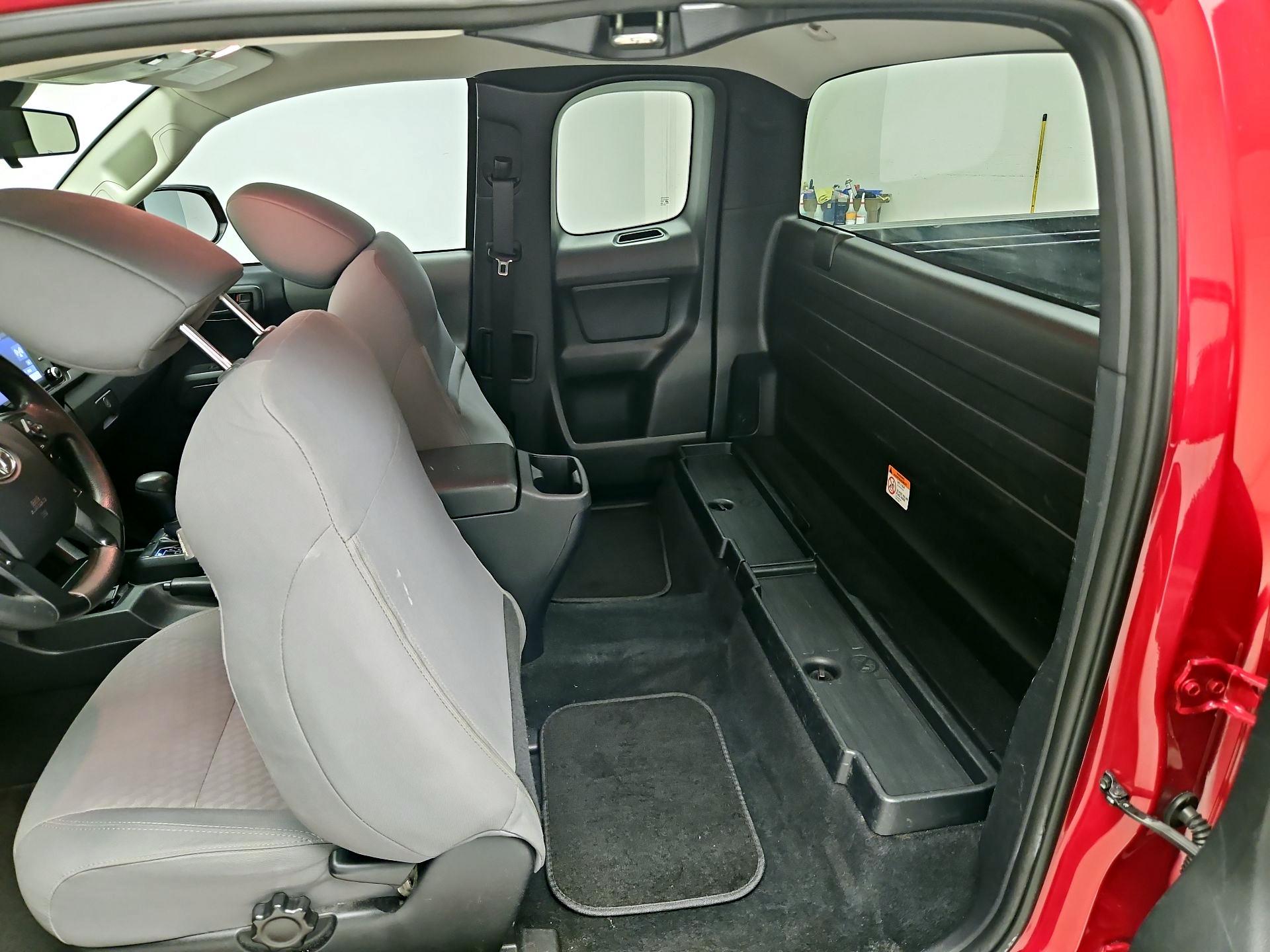 Thumbnail: 2020 Toyota Tacoma - 19