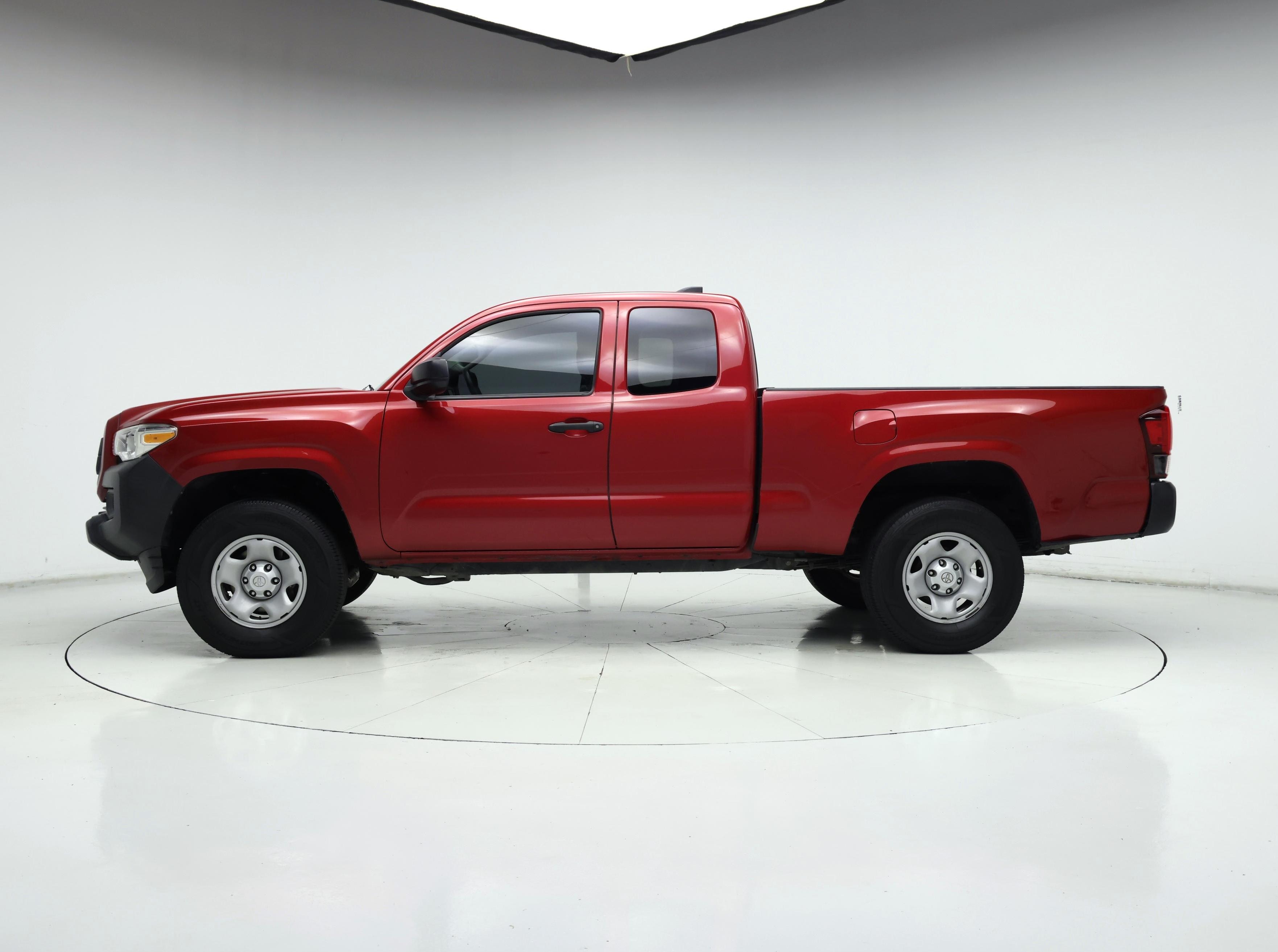 Thumbnail: 2020 Toyota Tacoma - 3