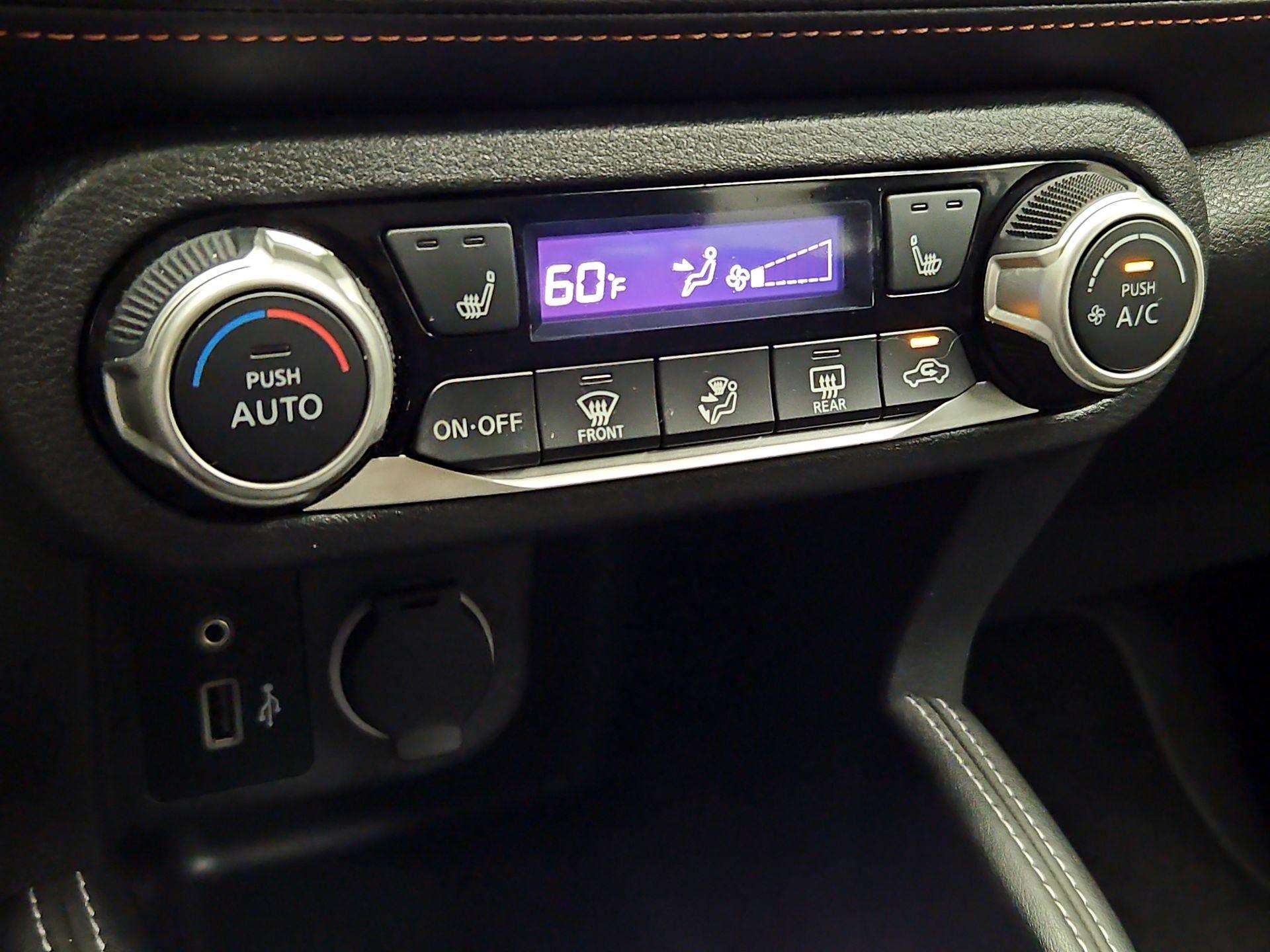 Thumbnail: 2020 Nissan Kicks - 15