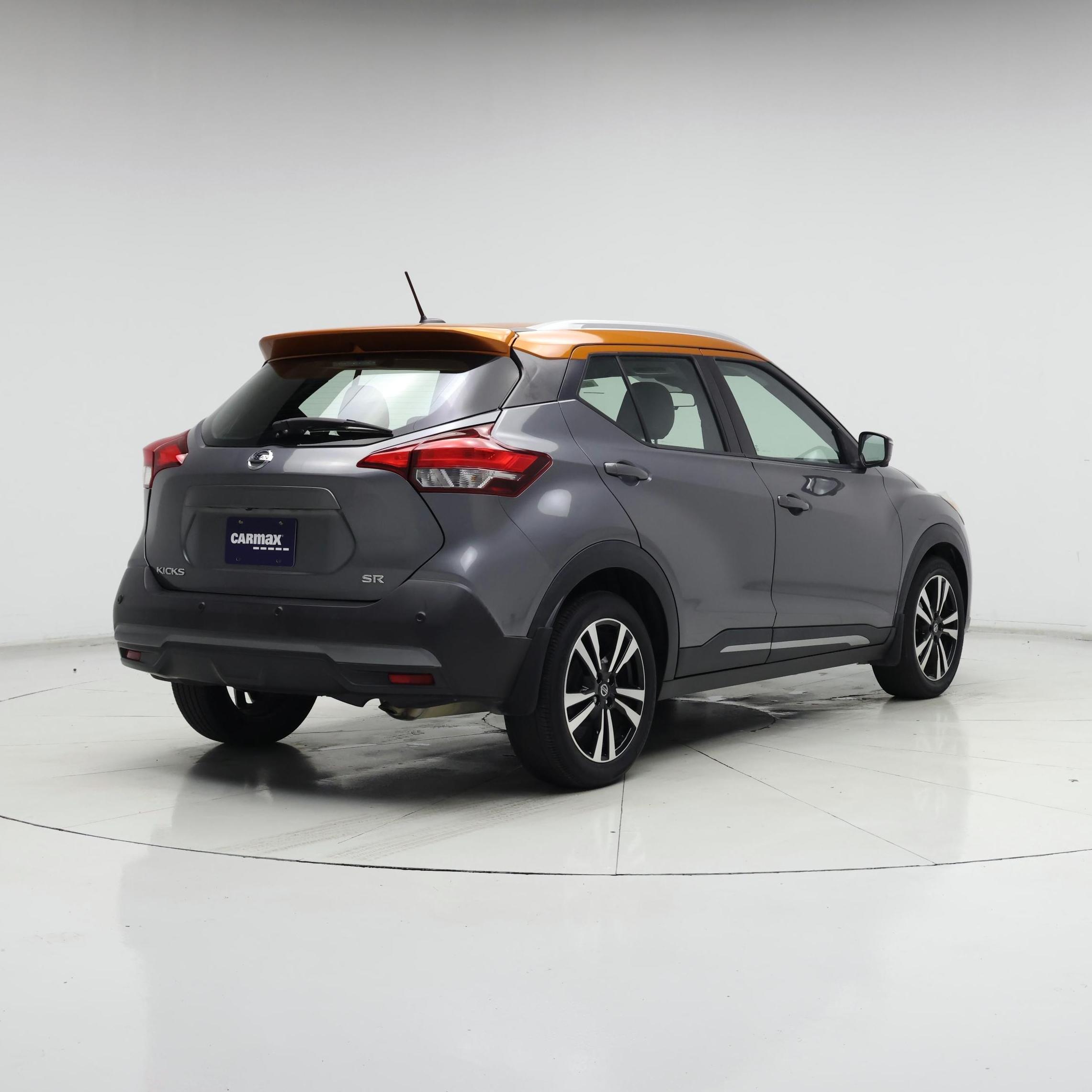 Thumbnail: 2020 Nissan Kicks - 8