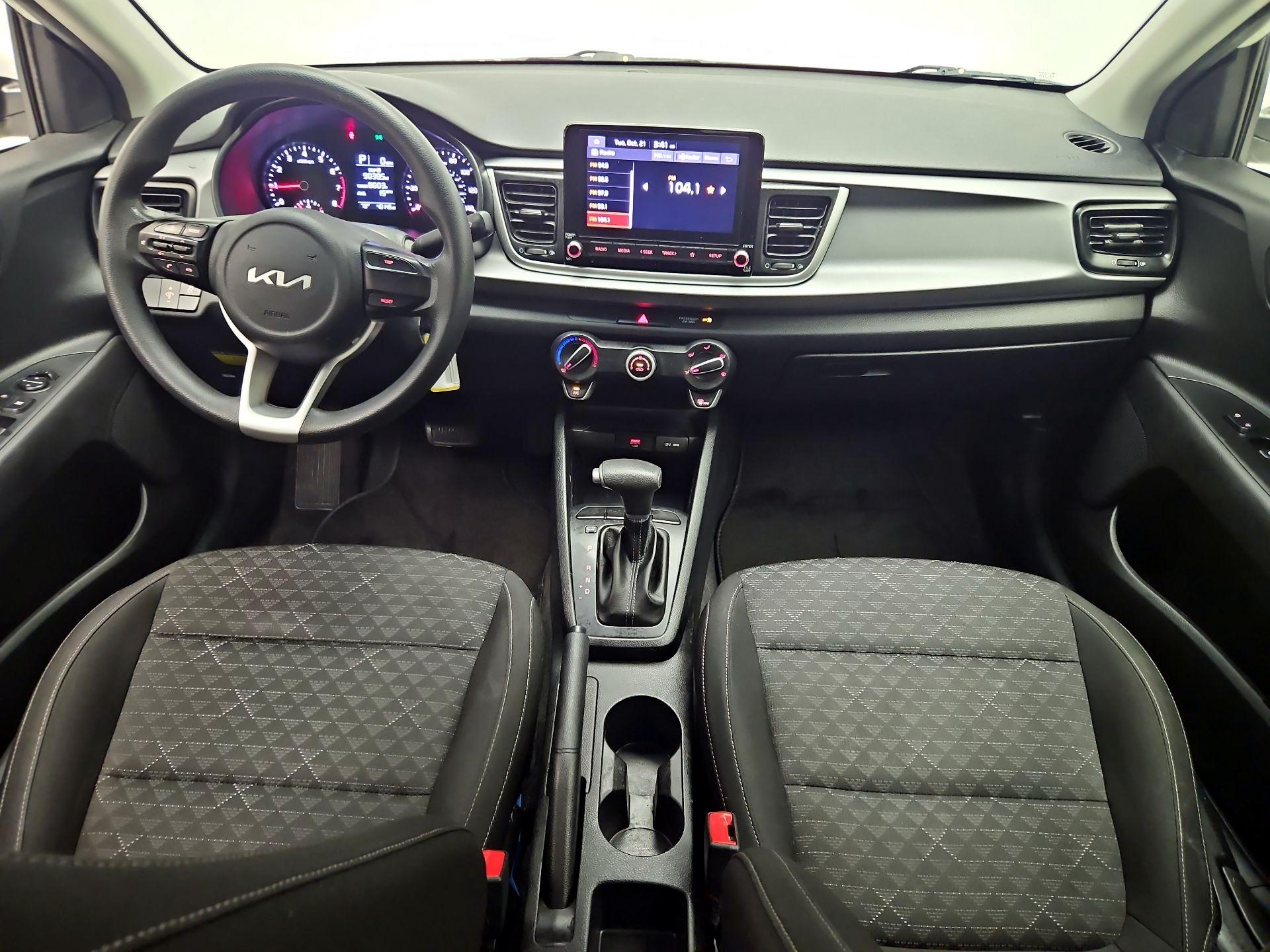 Thumbnail: 2022 Kia Rio - 9