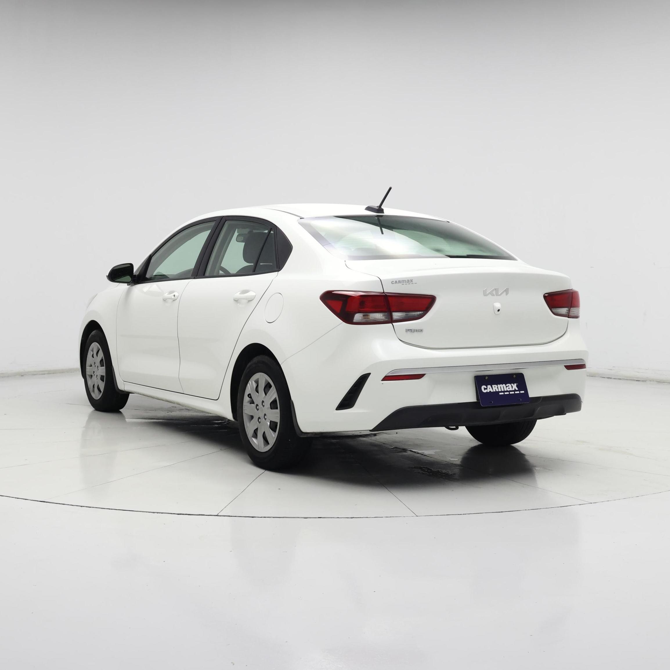 Thumbnail: 2022 Kia Rio - 2