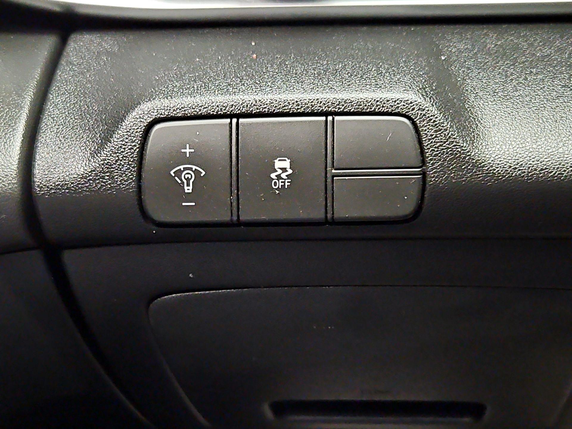 Thumbnail: 2024 Hyundai Elantra - 13