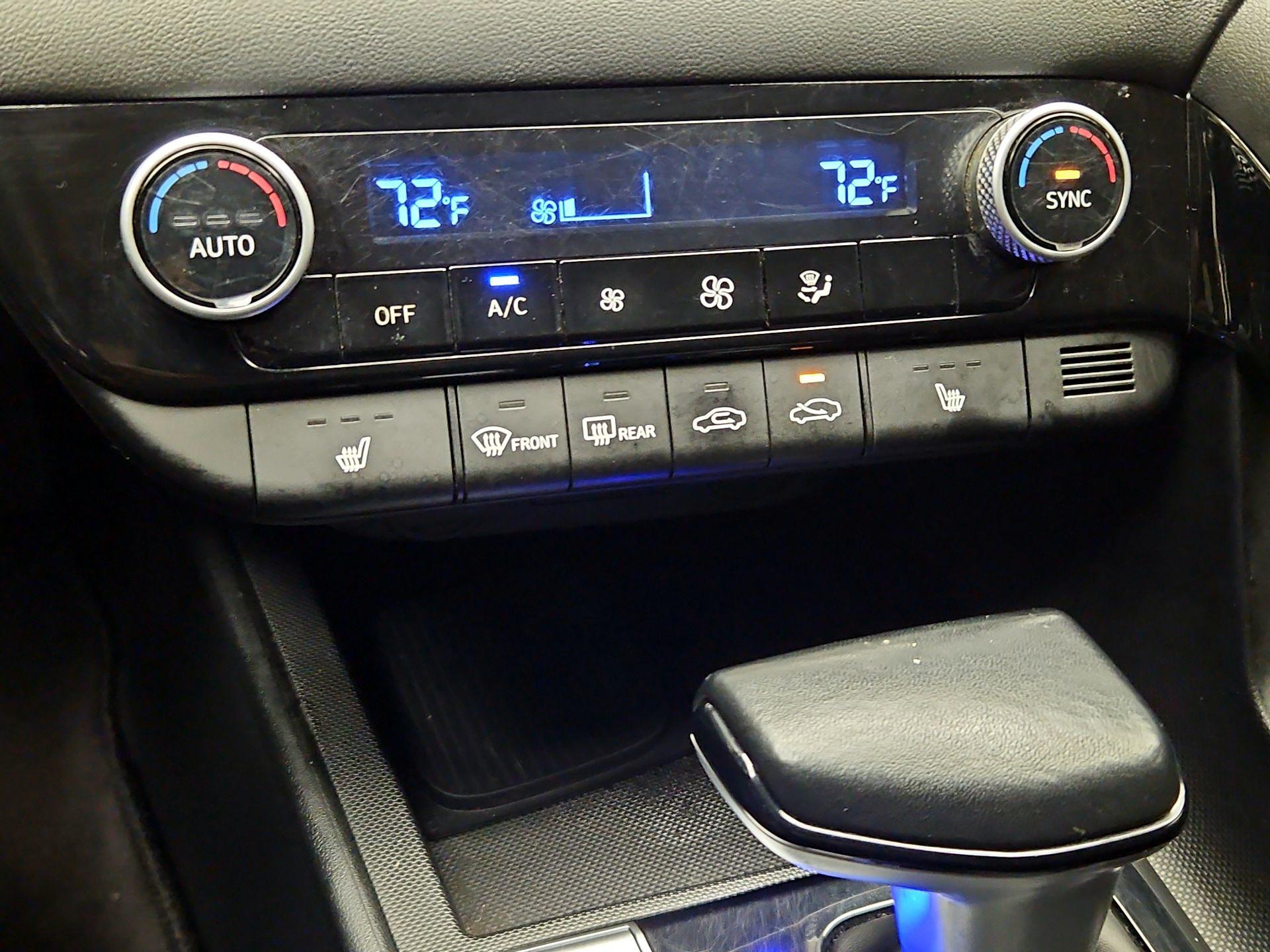 Thumbnail: 2024 Hyundai Elantra - 17