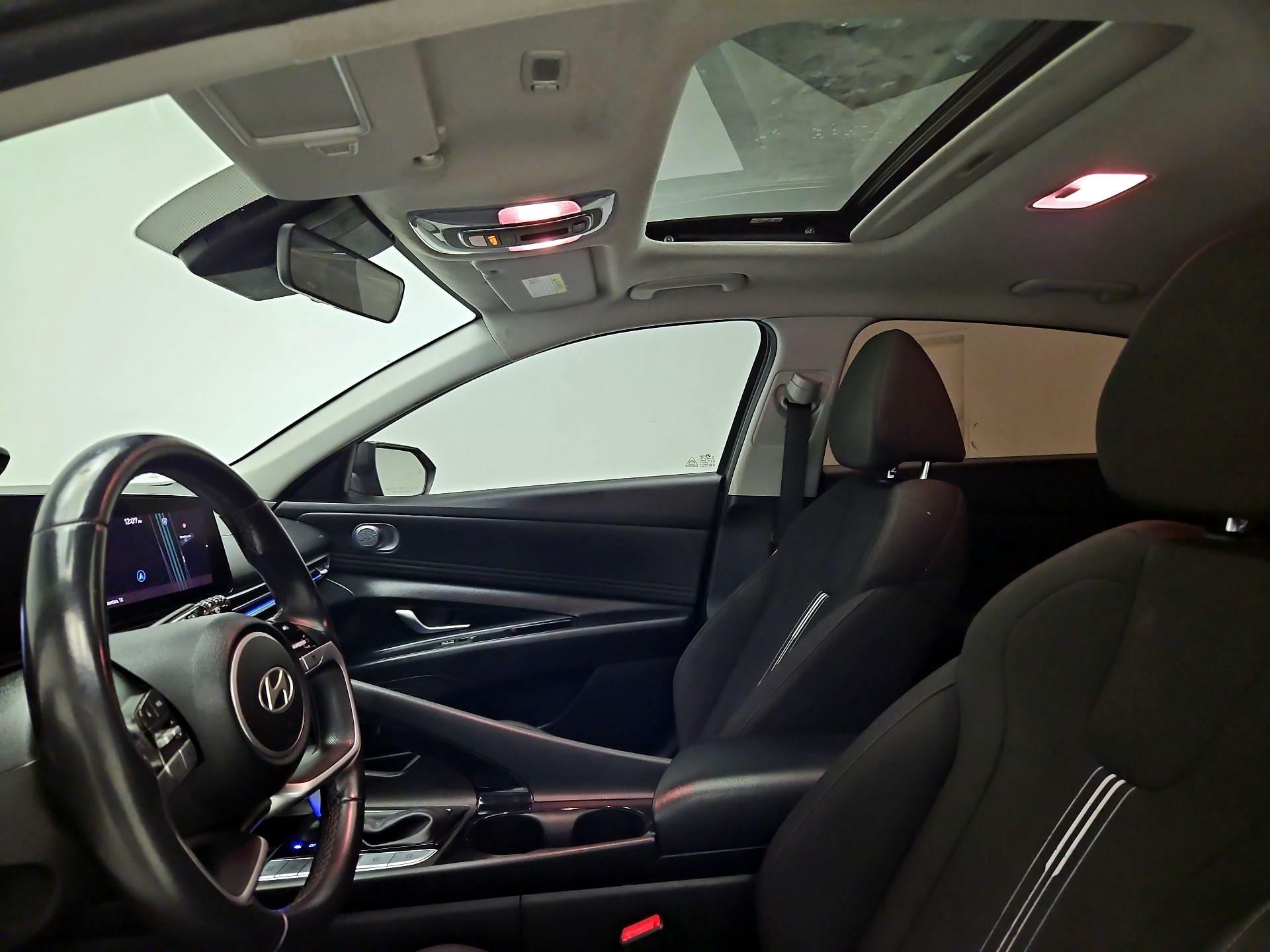 Thumbnail: 2024 Hyundai Elantra - 20