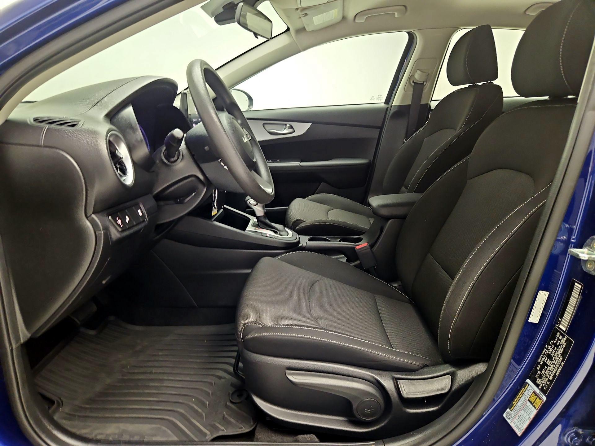 Thumbnail: 2023 Kia Forte - 11