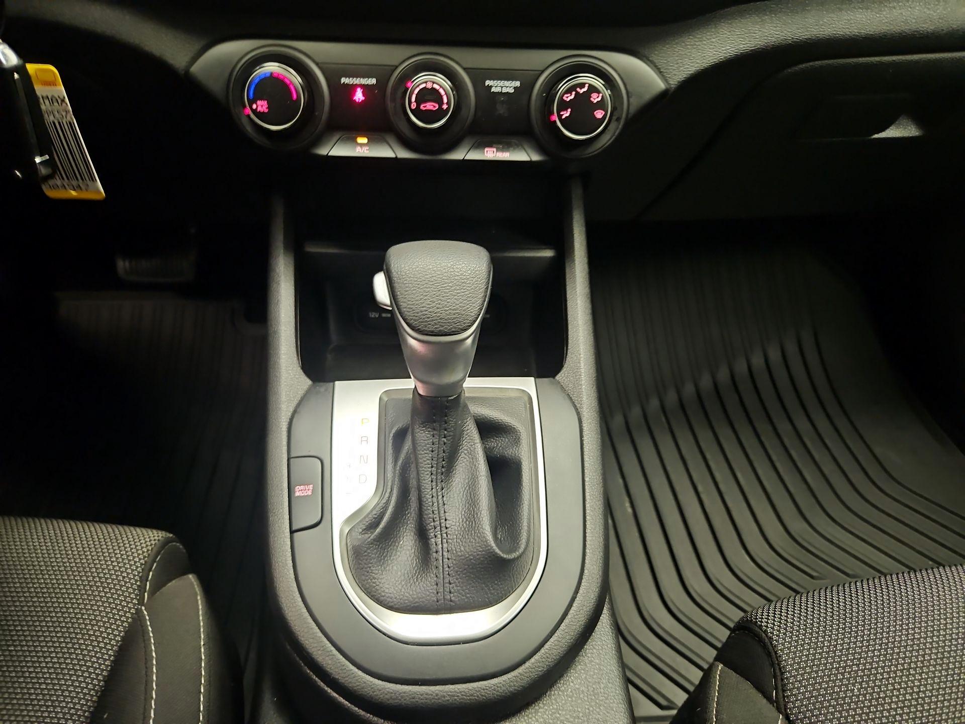 Thumbnail: 2023 Kia Forte - 16
