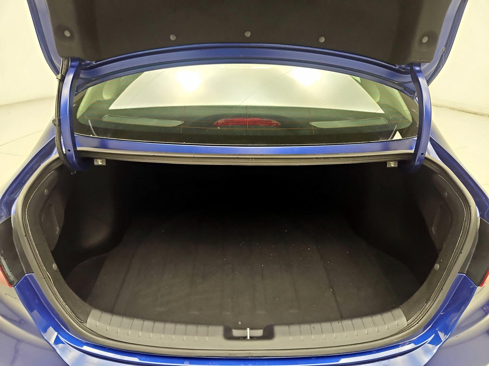 Thumbnail: 2023 Kia Forte - 18