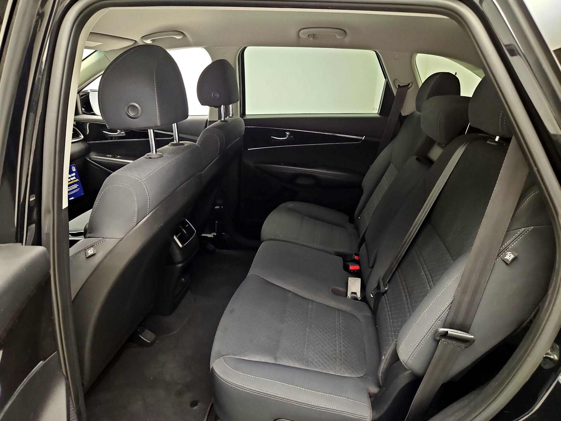 Thumbnail: 2018 Kia Sorento - 19
