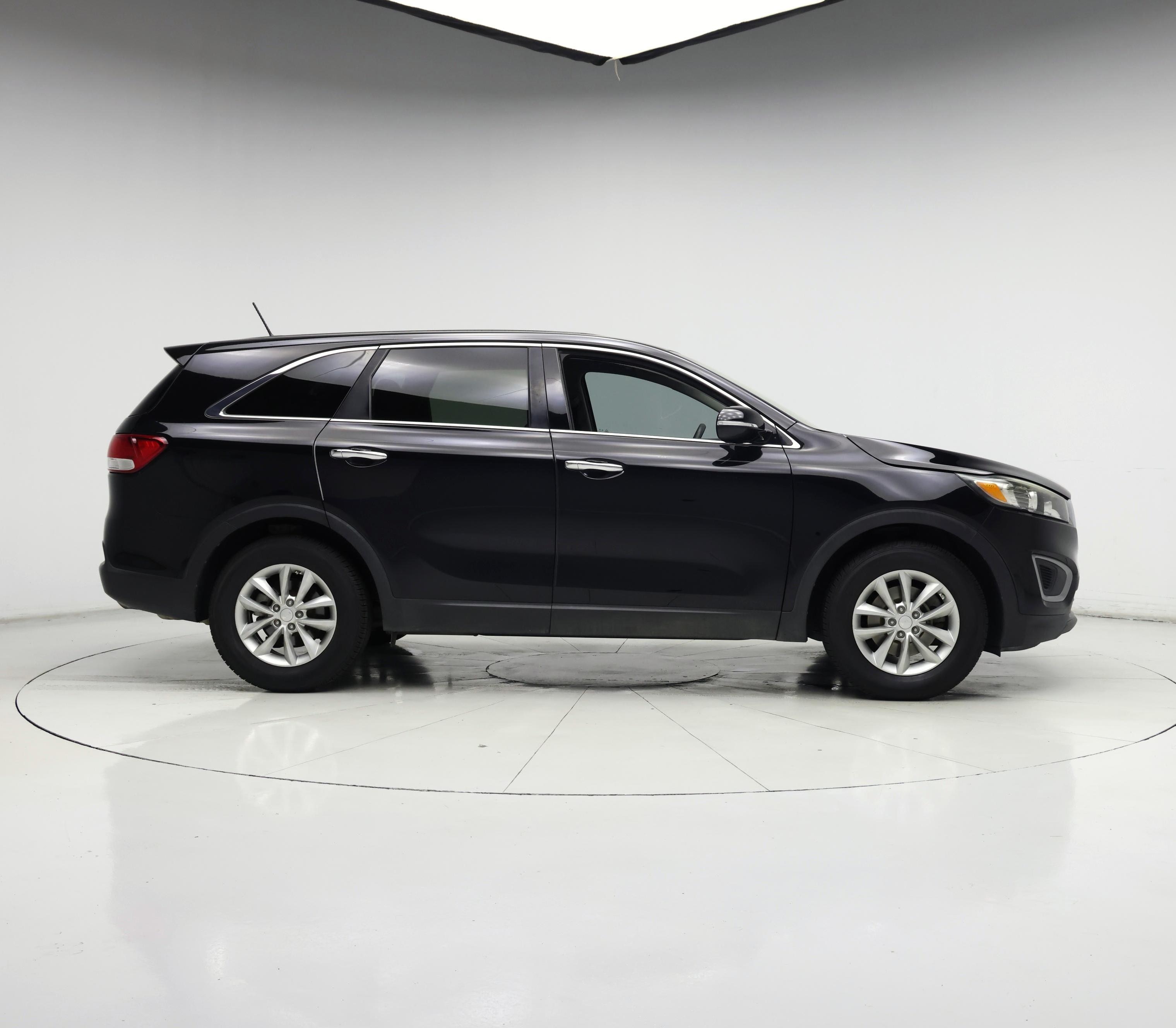 Thumbnail: 2018 Kia Sorento - 7