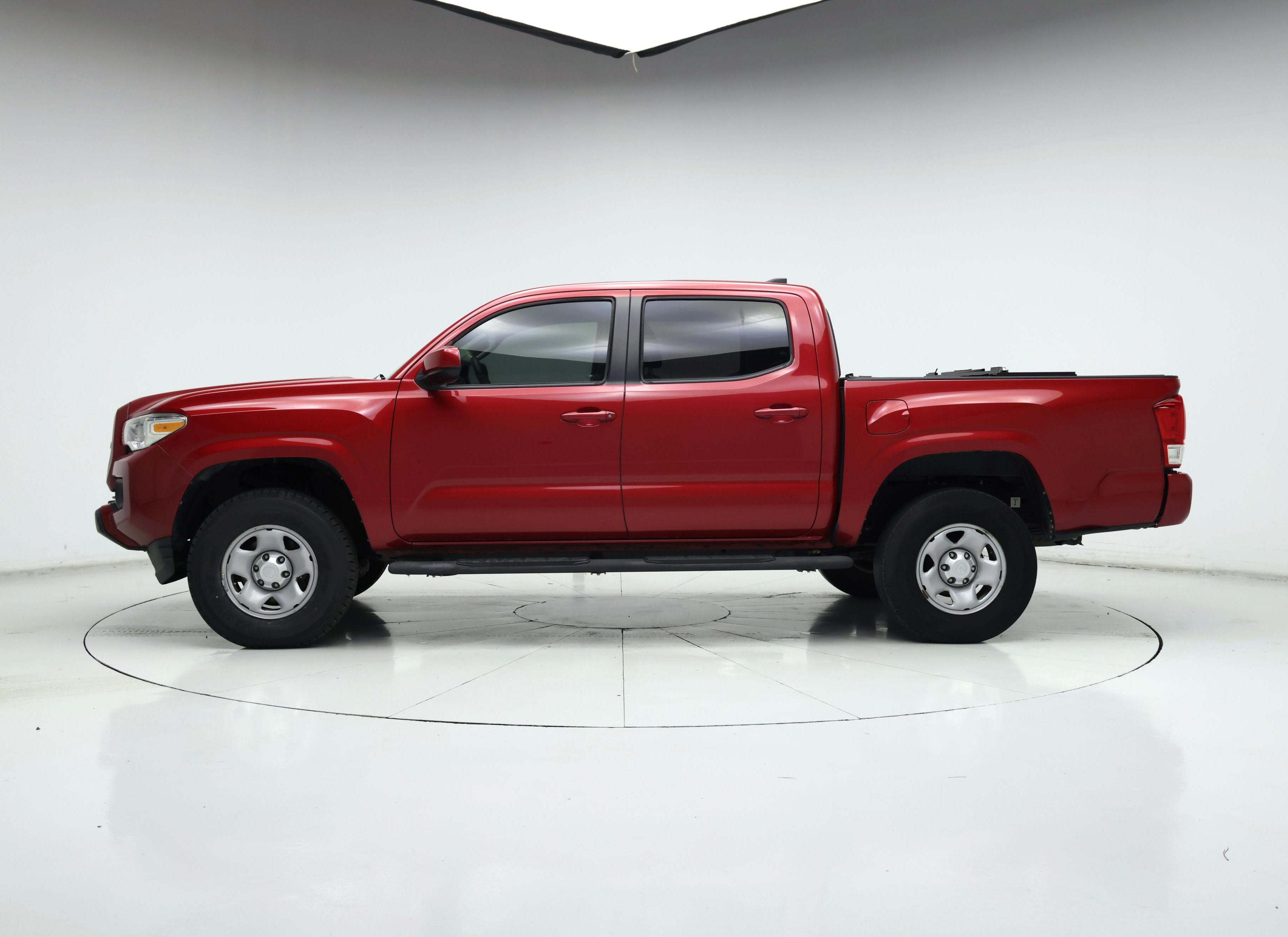 Thumbnail: 2017 Toyota Tacoma - 3