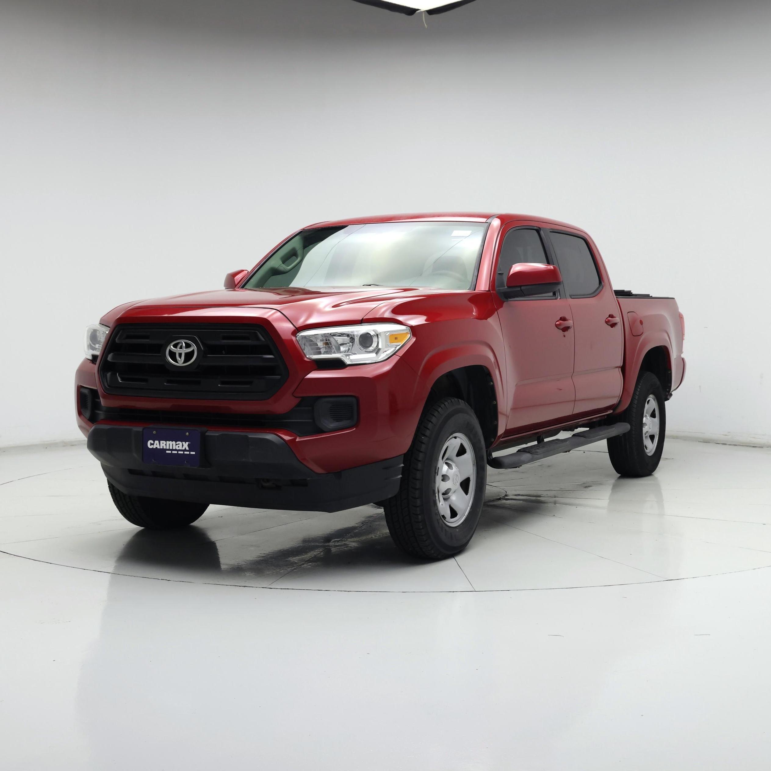 Thumbnail: 2017 Toyota Tacoma - 4