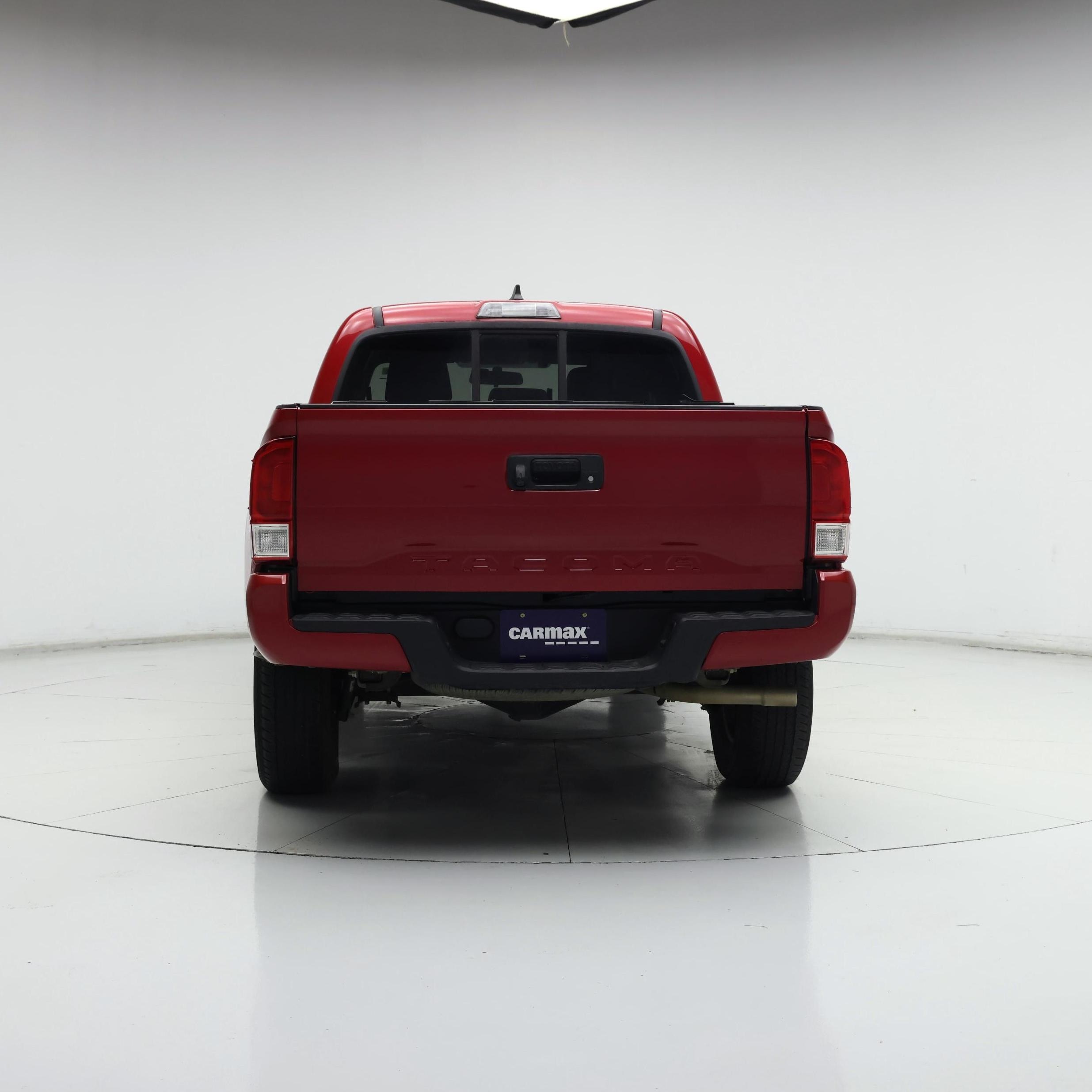 Thumbnail: 2017 Toyota Tacoma - 6