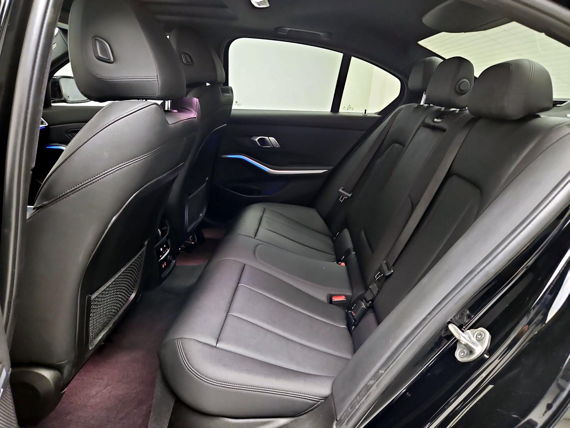Thumbnail: 2020 BMW 3 Series - 18