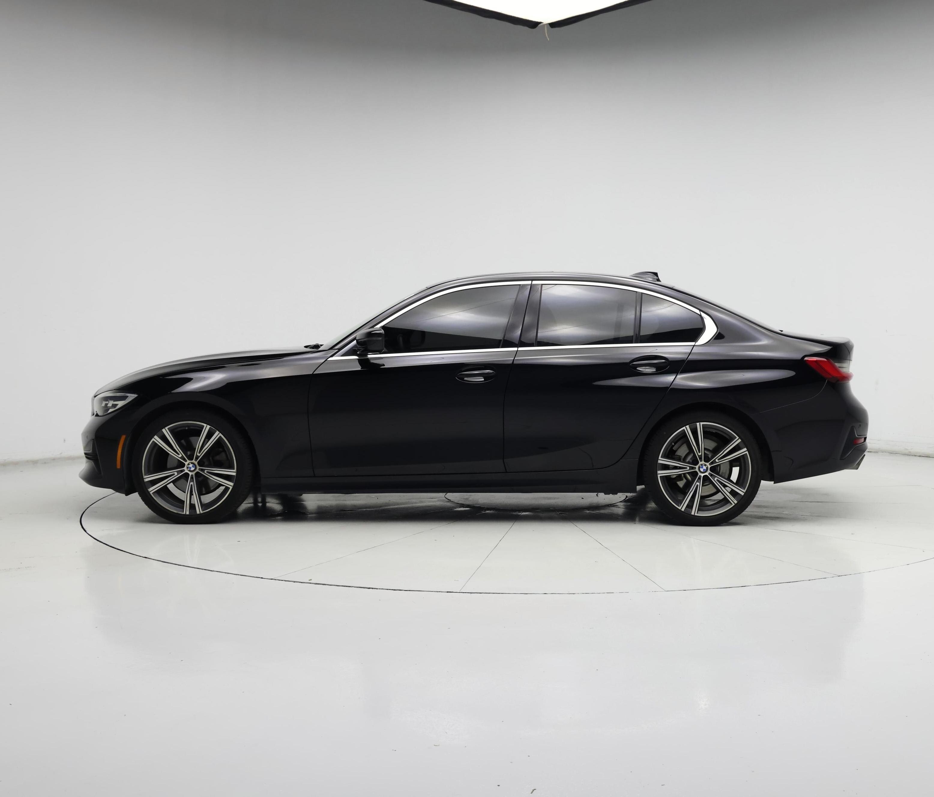 Thumbnail: 2020 BMW 3 Series - 3