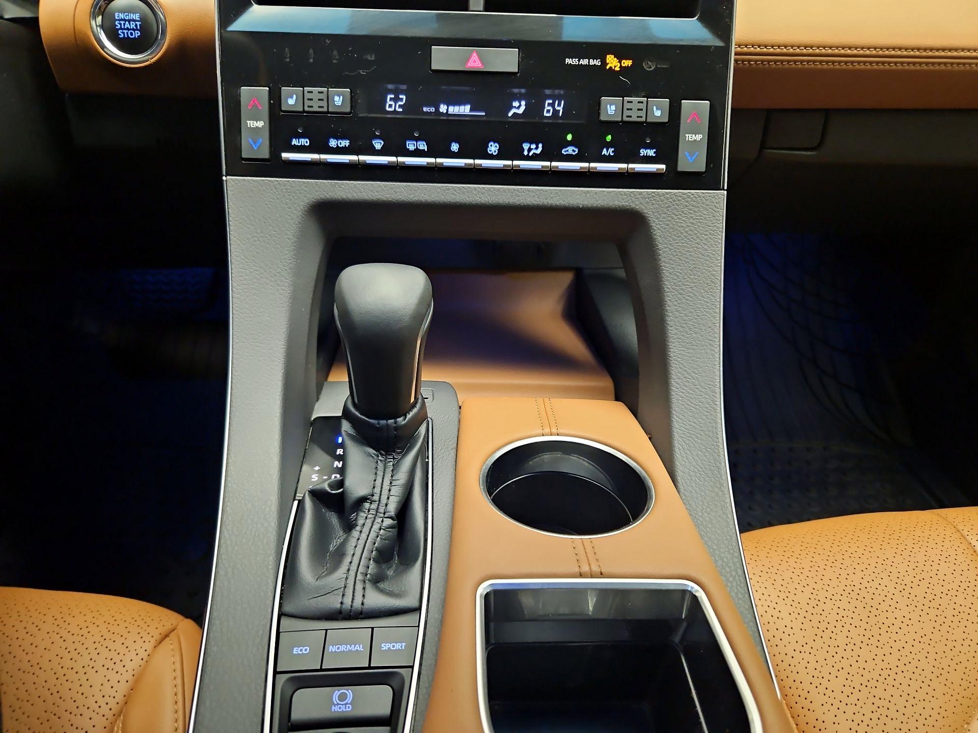 Thumbnail: 2019 Toyota Avalon - 17