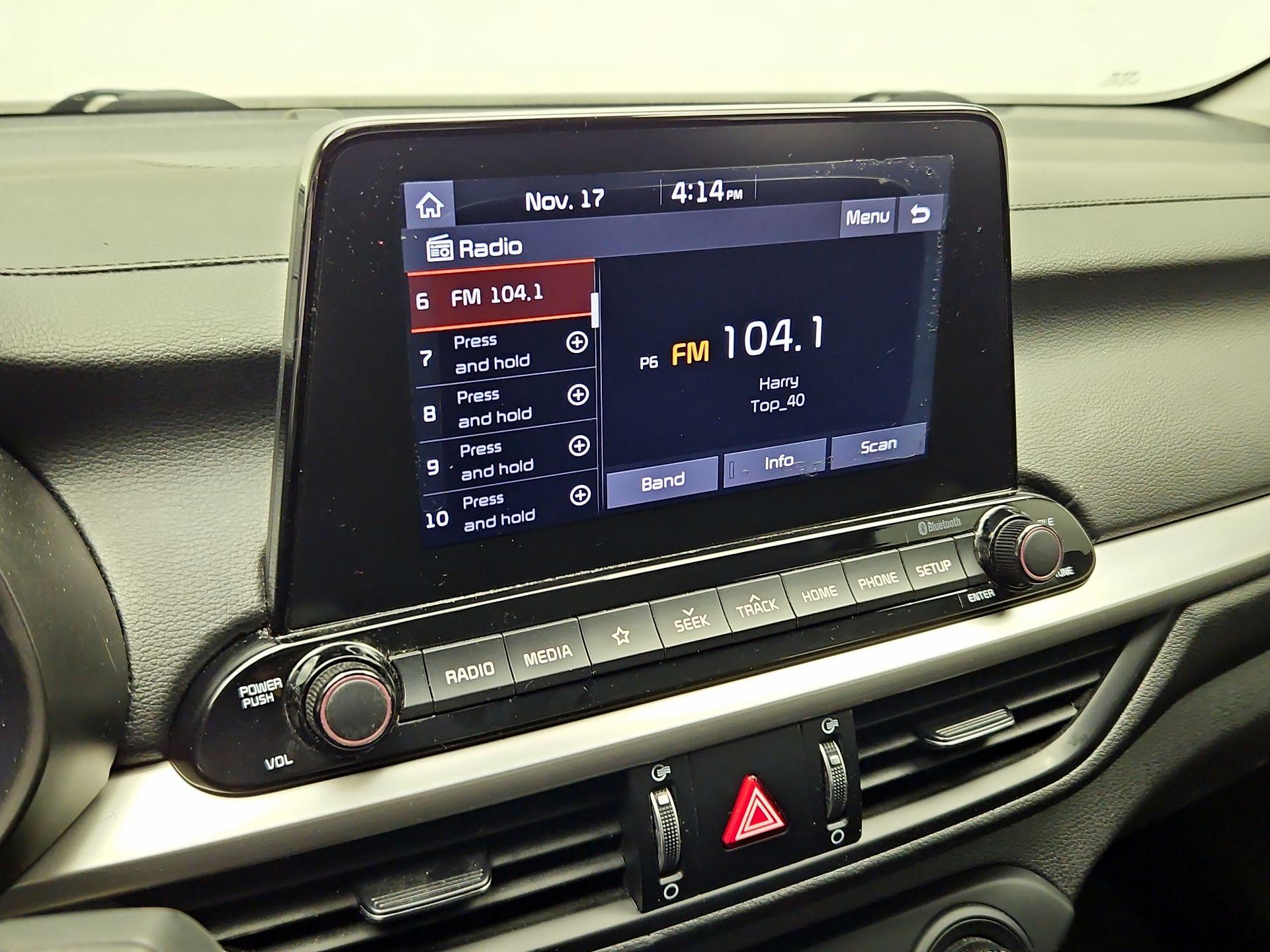 Thumbnail: 2021 Kia Forte - 15