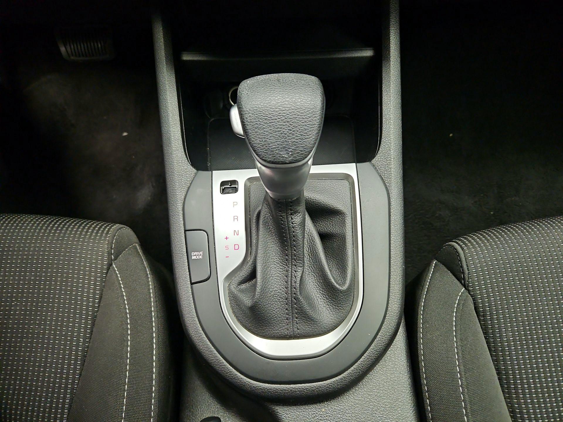 Thumbnail: 2021 Kia Forte - 17