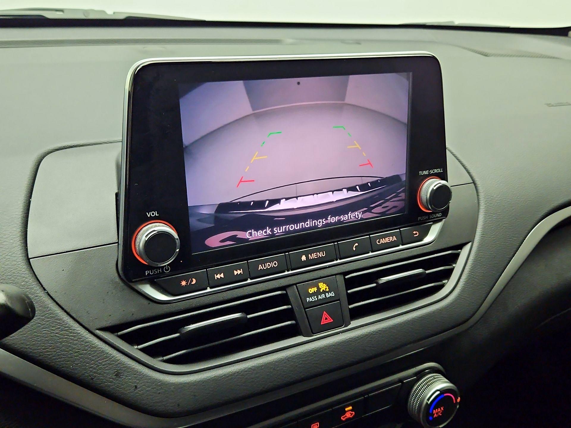 Thumbnail: 2021 Nissan Altima - 14