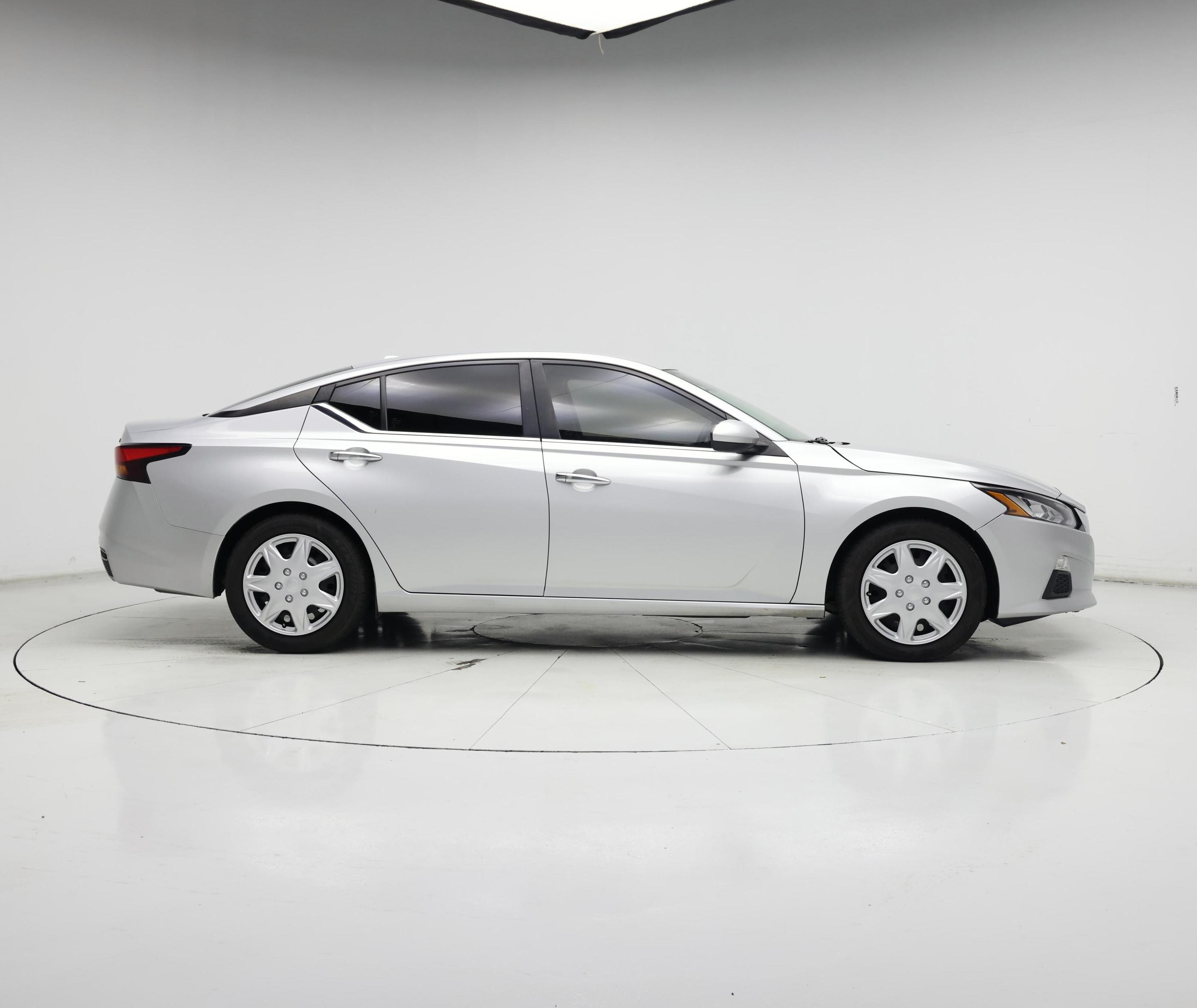 Thumbnail: 2021 Nissan Altima - 7