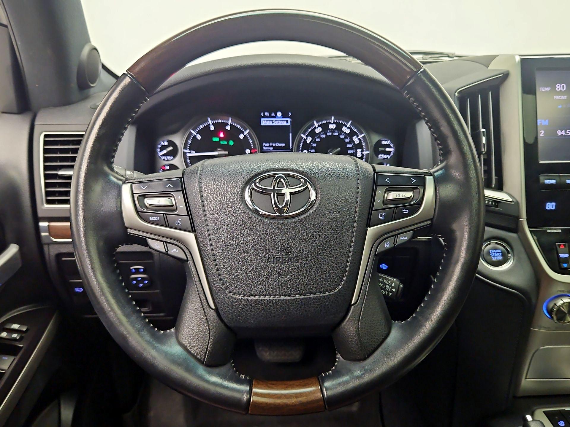 Thumbnail: 2018 Toyota Land Cruiser - 10