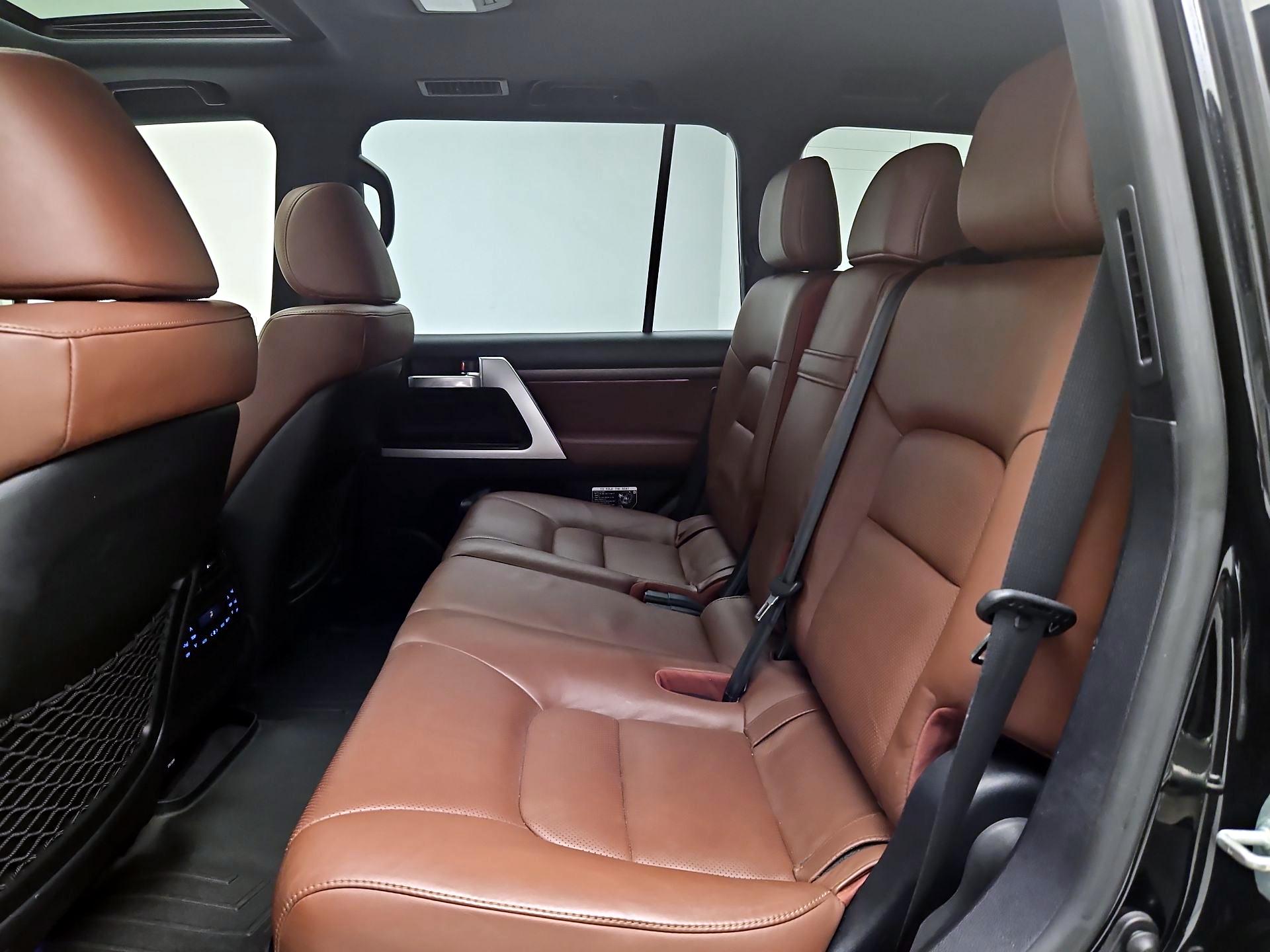 Thumbnail: 2018 Toyota Land Cruiser - 19