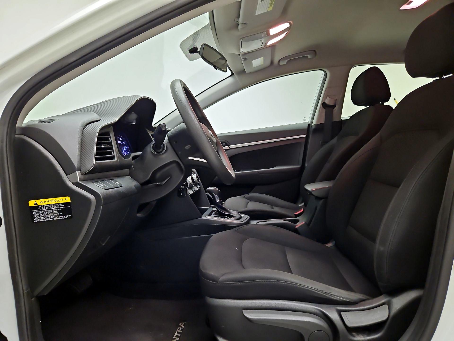 Thumbnail: 2019 Hyundai Elantra - 11