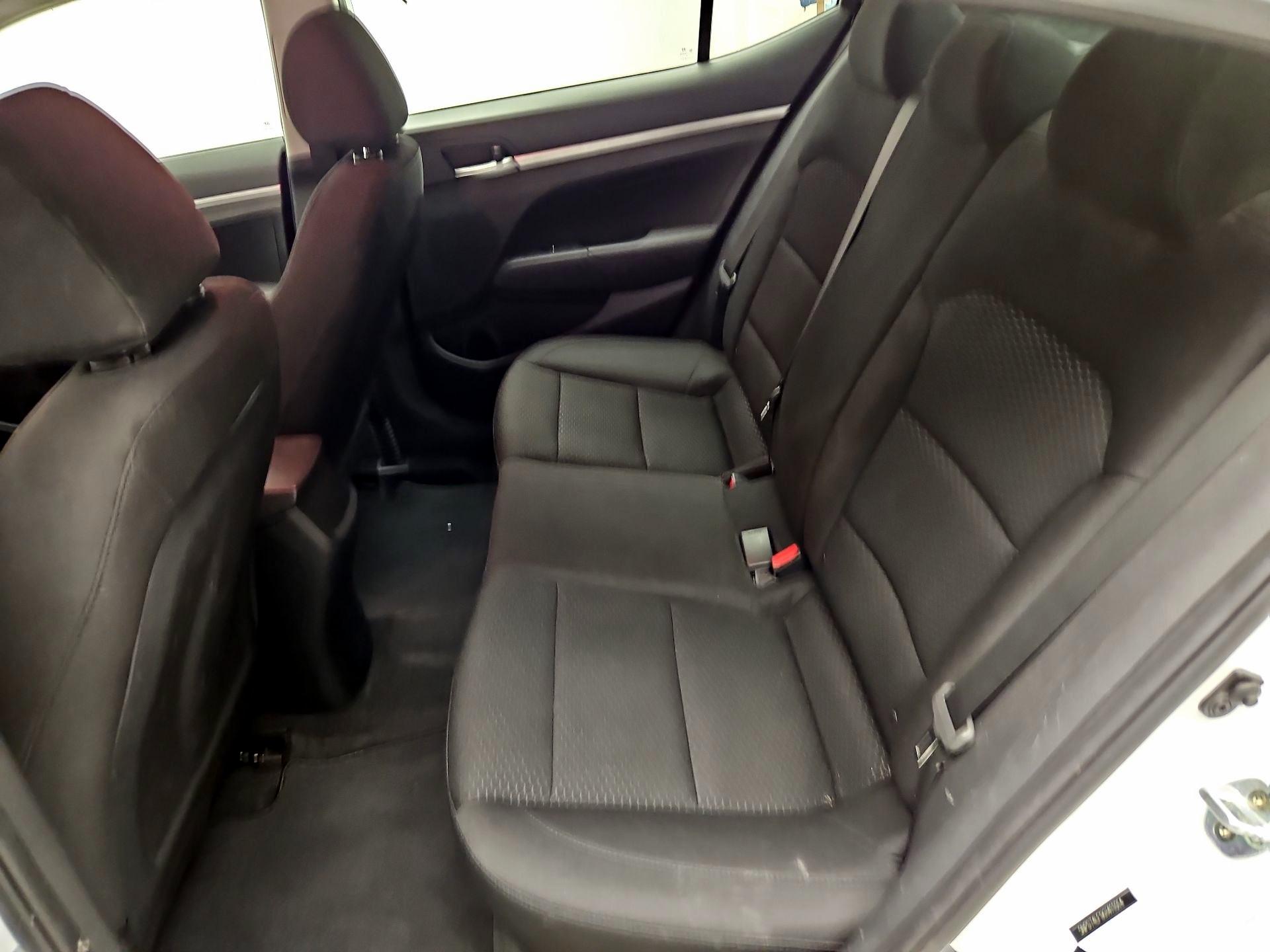 Thumbnail: 2019 Hyundai Elantra - 19