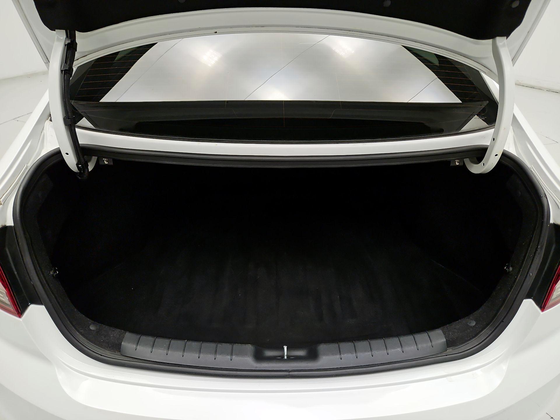 Thumbnail: 2019 Hyundai Elantra - 20