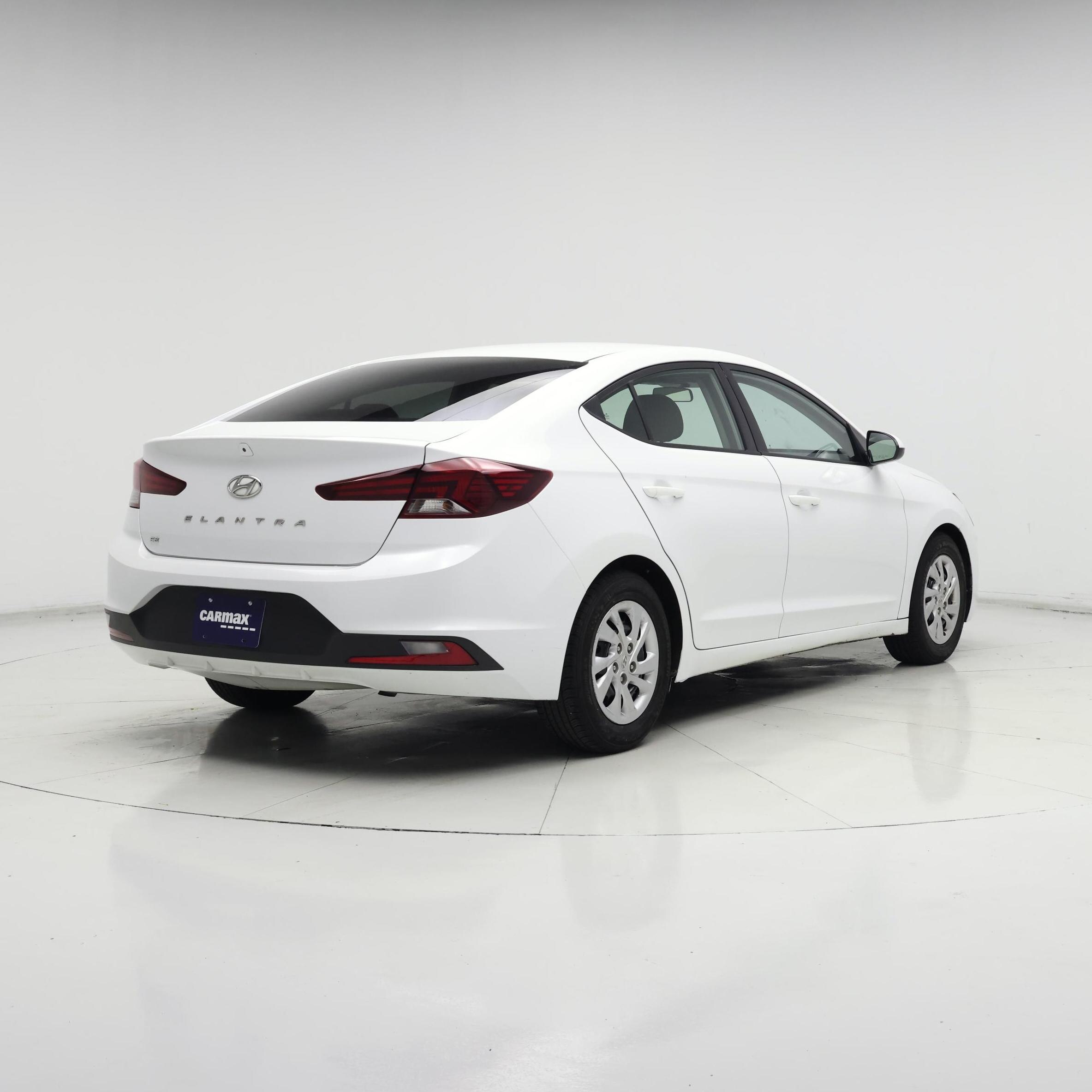 Thumbnail: 2019 Hyundai Elantra - 8