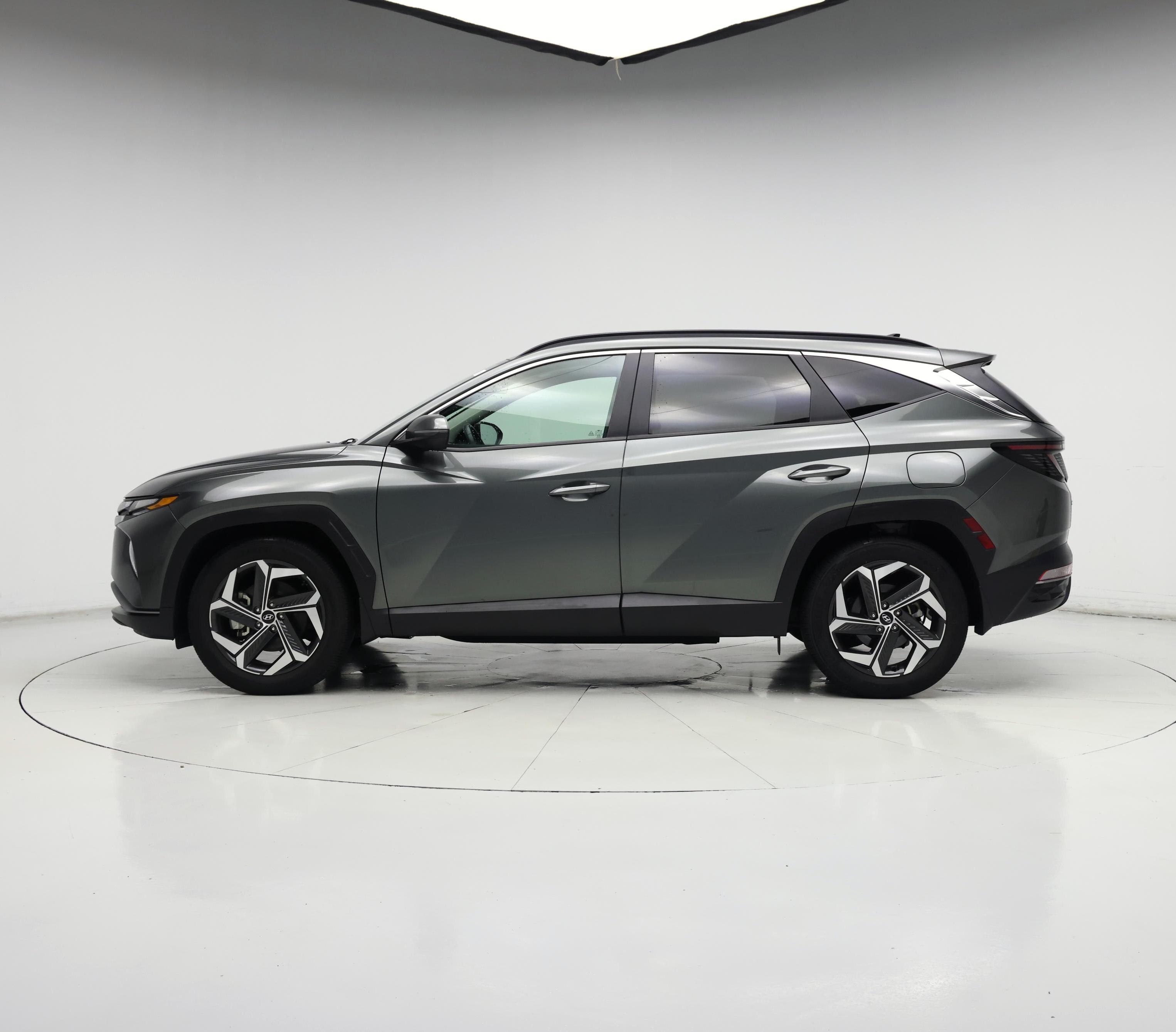 Thumbnail: 2022 Hyundai Tucson - 3